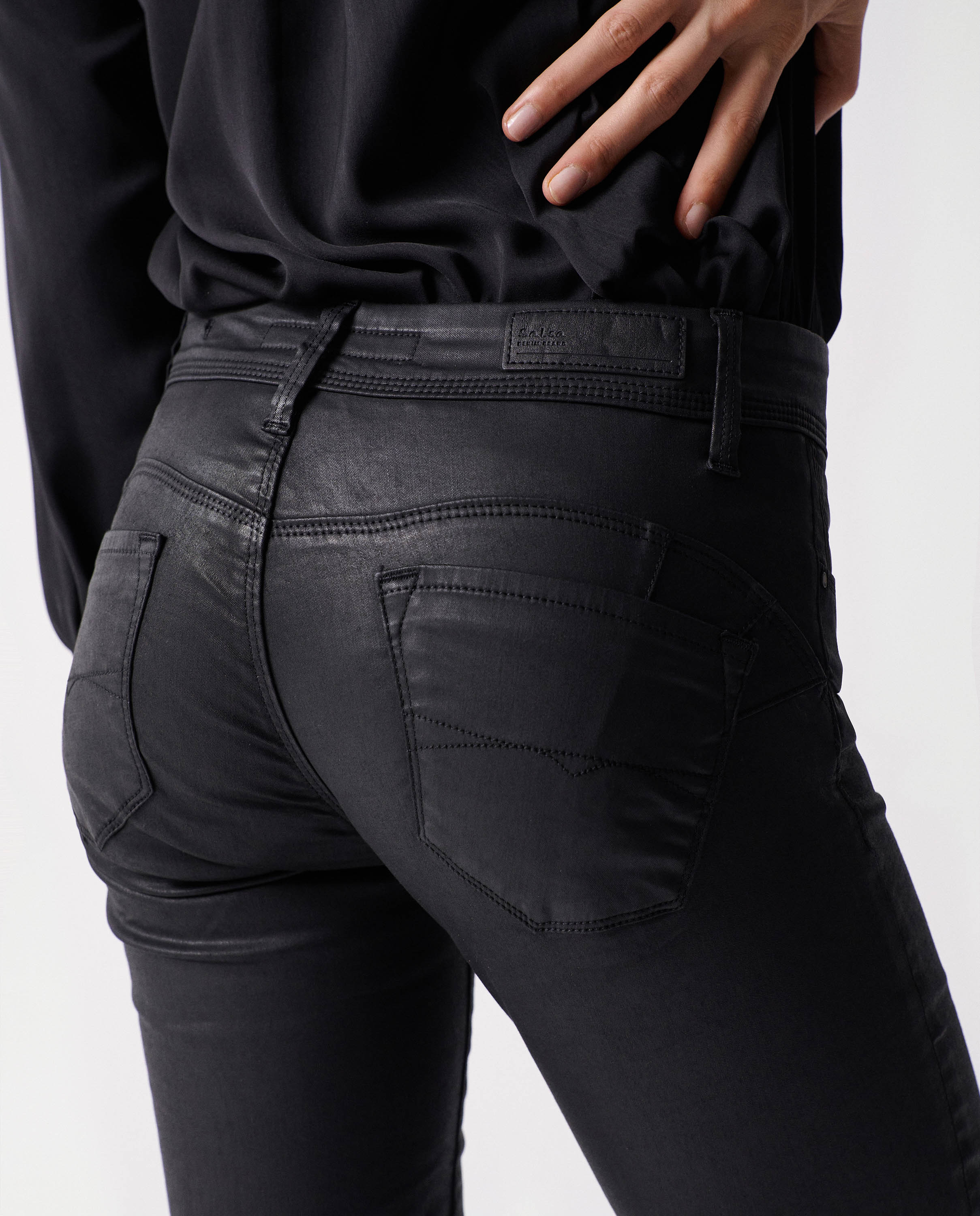 Jeans Skinny Wonder Push Up Cropped Cinzento-escuro-4