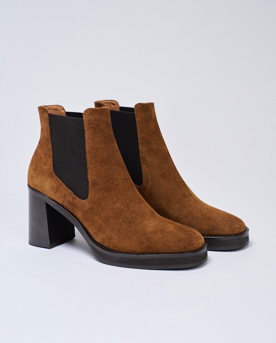 Botas de Camurça com Elásticos Camel-2