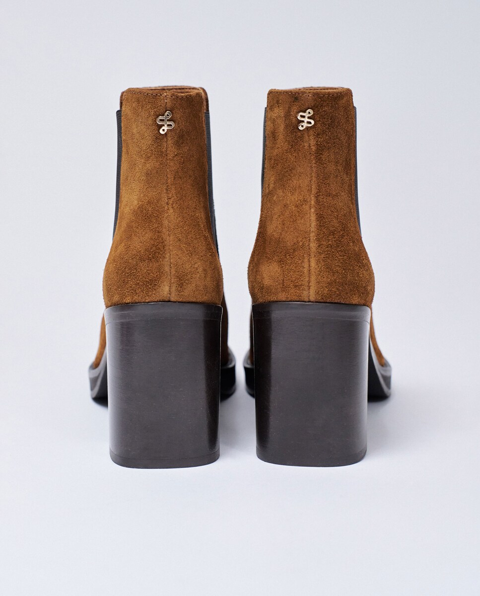 Botas de Camurça com Elásticos Camel-4