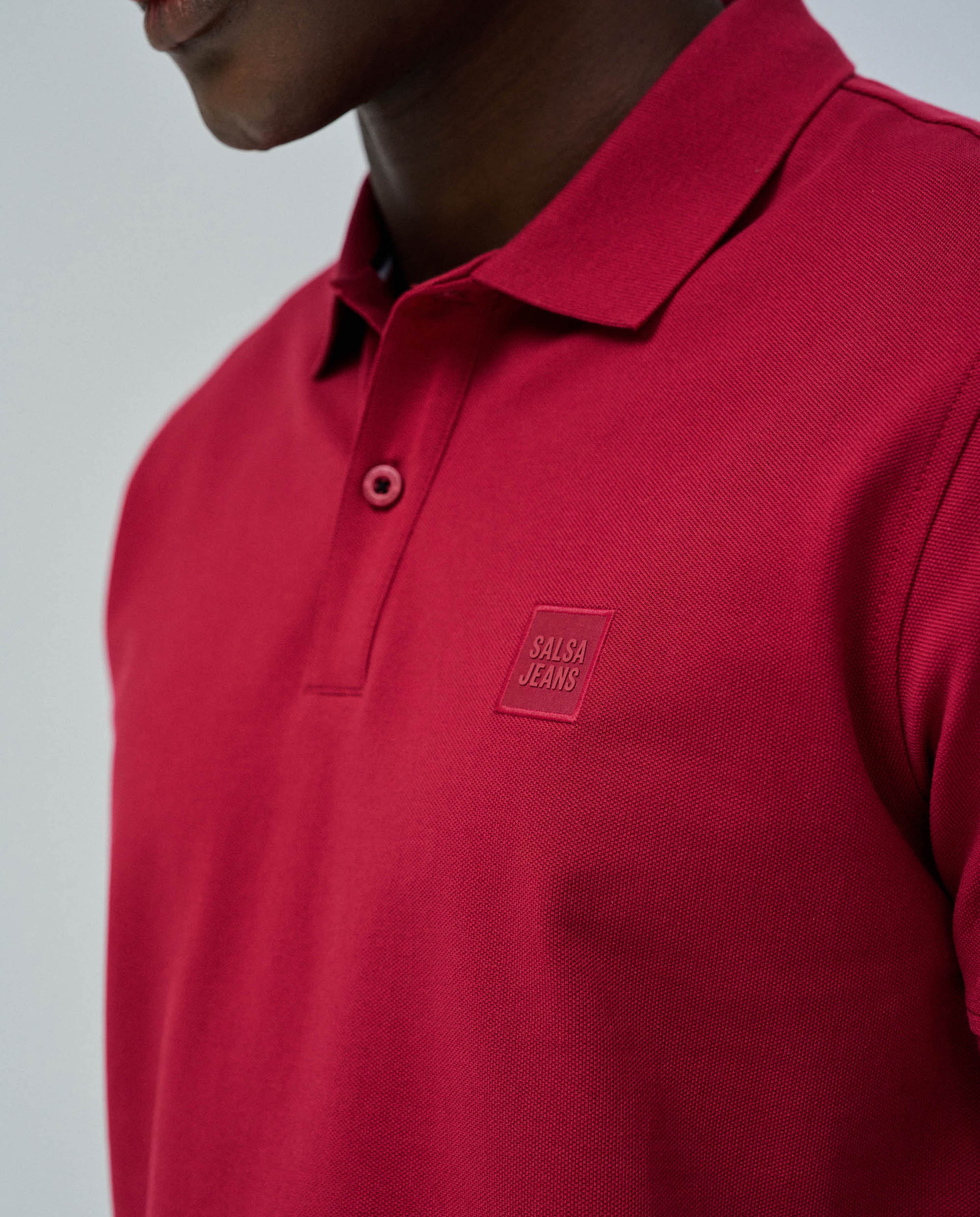 Polo com Branding Vermelho-4