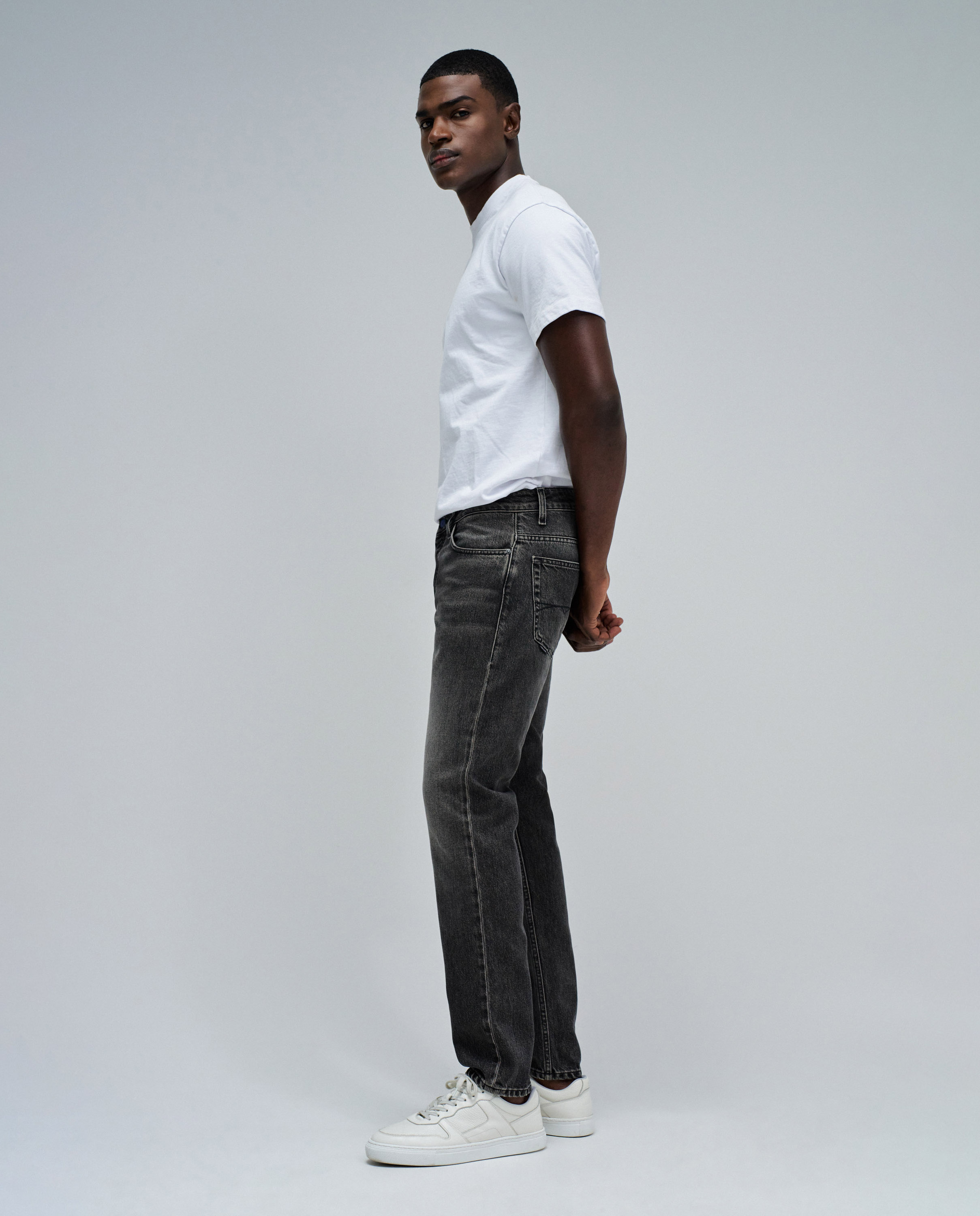 Jeans Fit Regular Preto-2