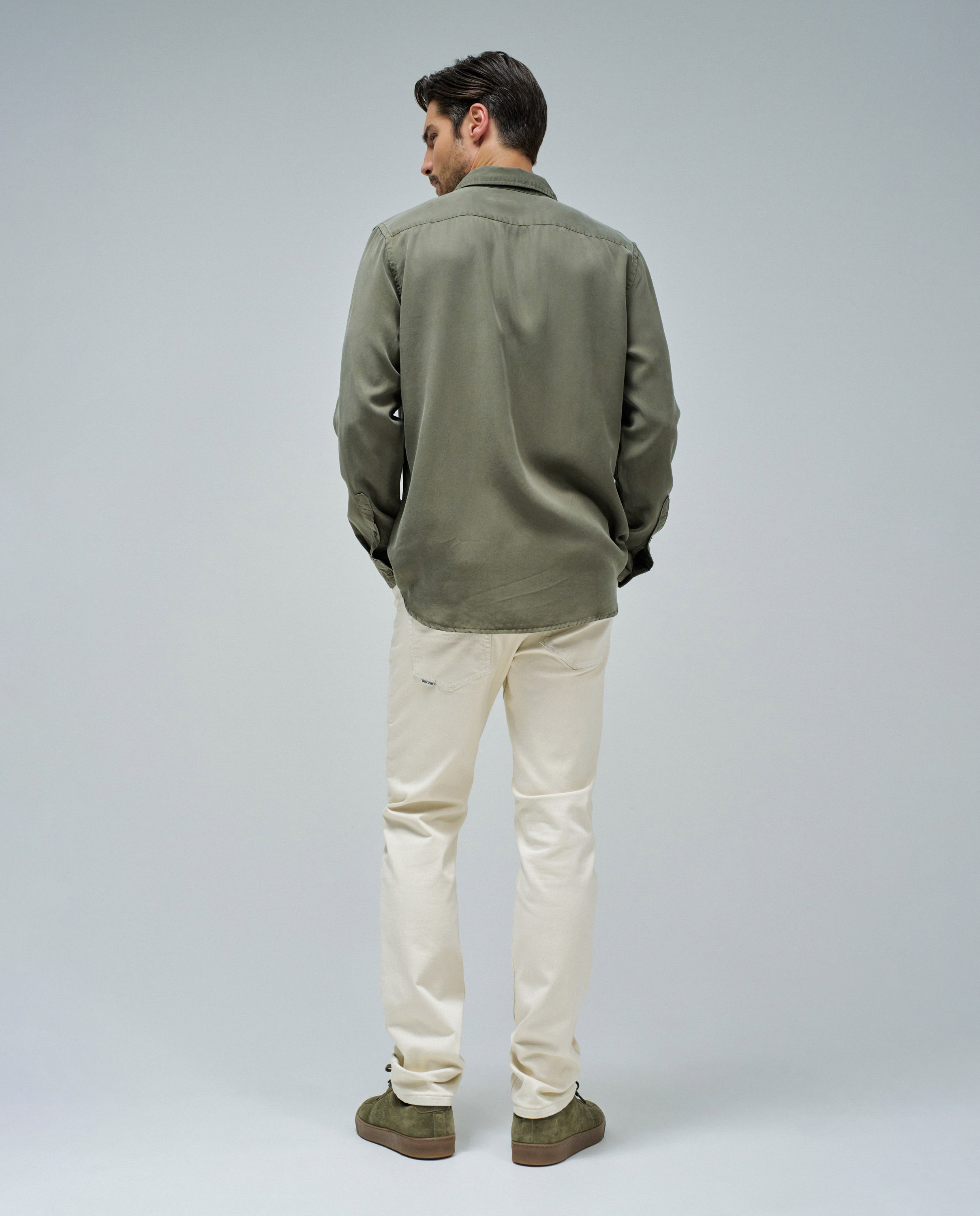 Camisa em Denim Leve Verde Azeitona-3