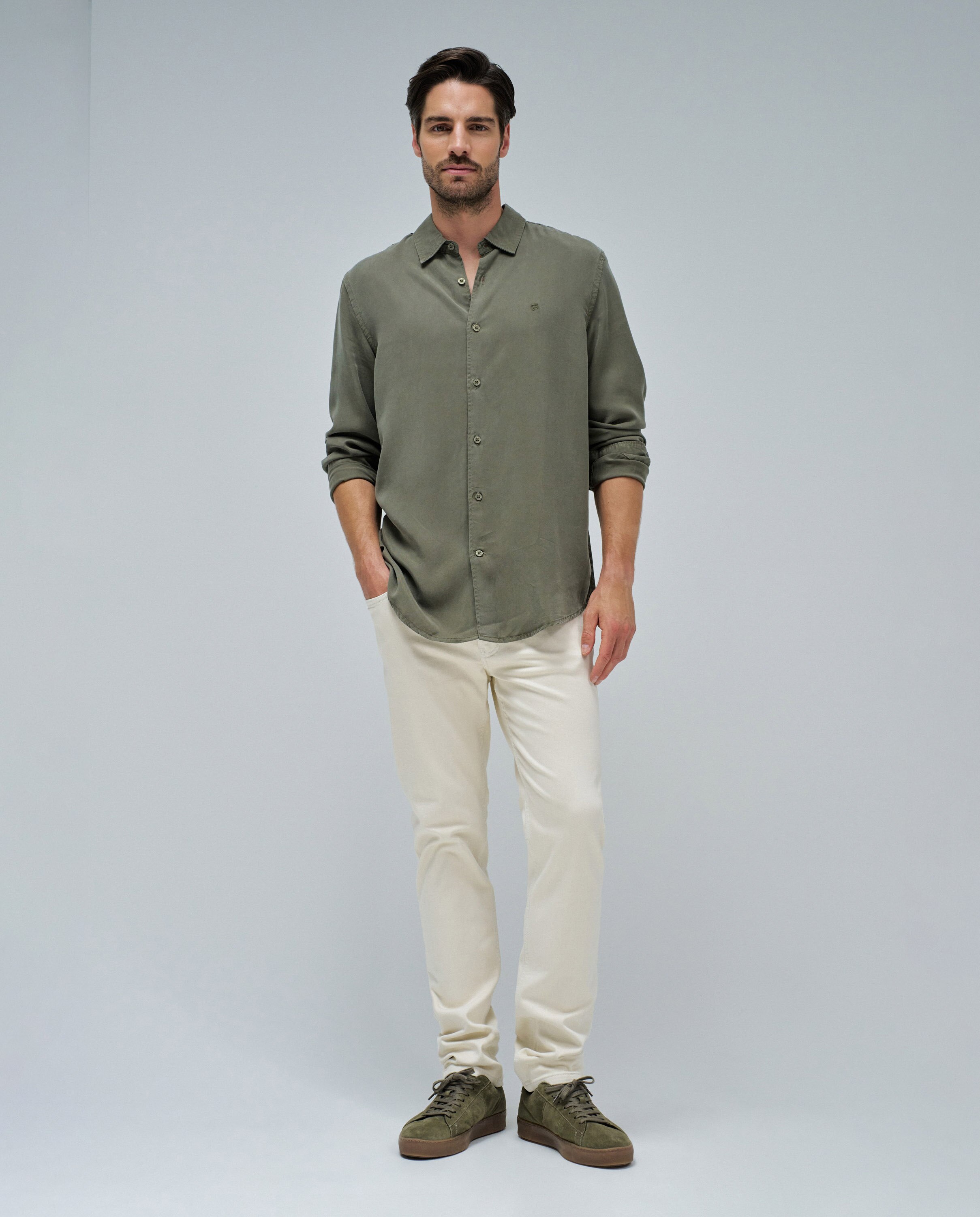 Camisa em Denim Leve Verde Azeitona-5