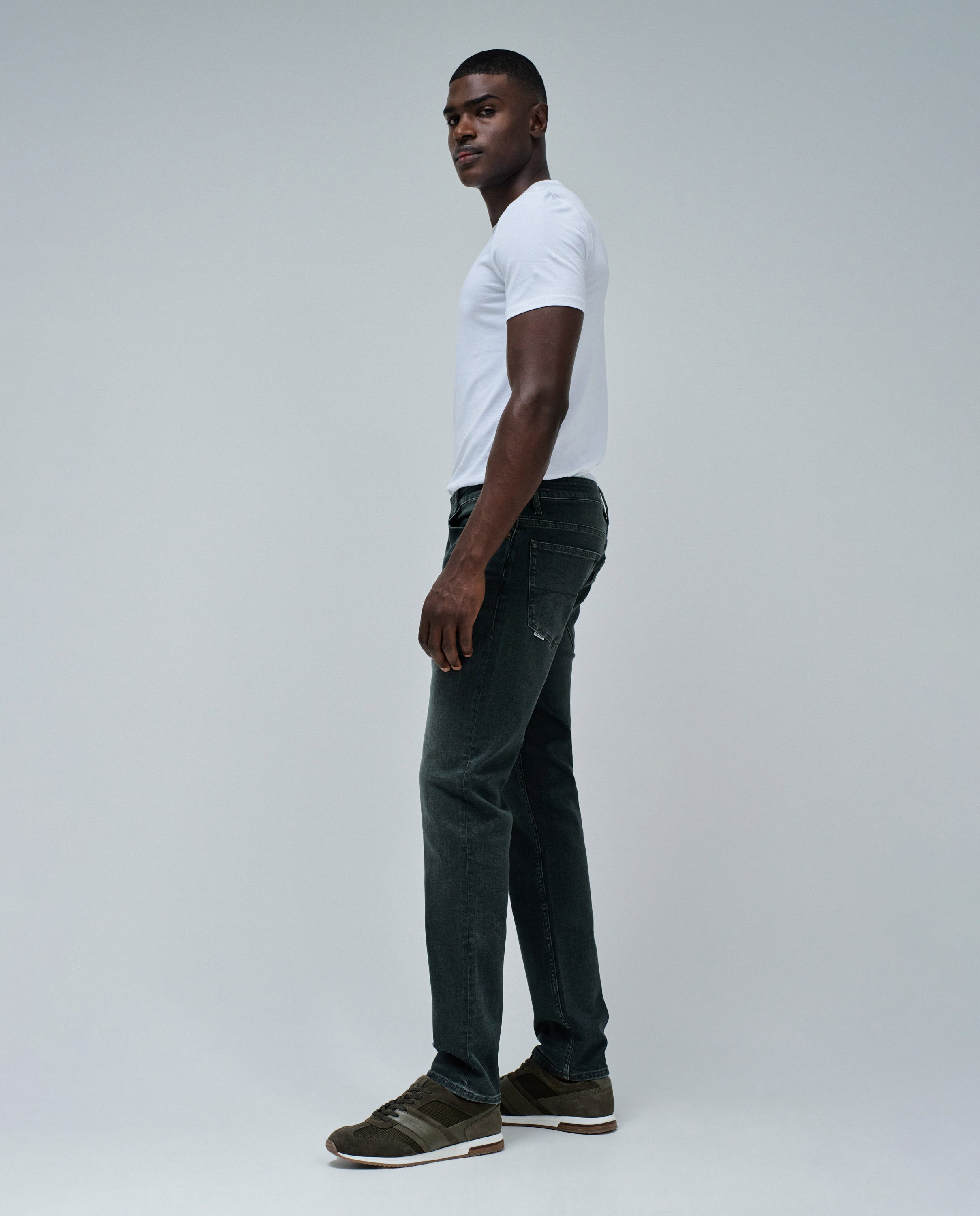 Jeans Regular Fit Preto-2