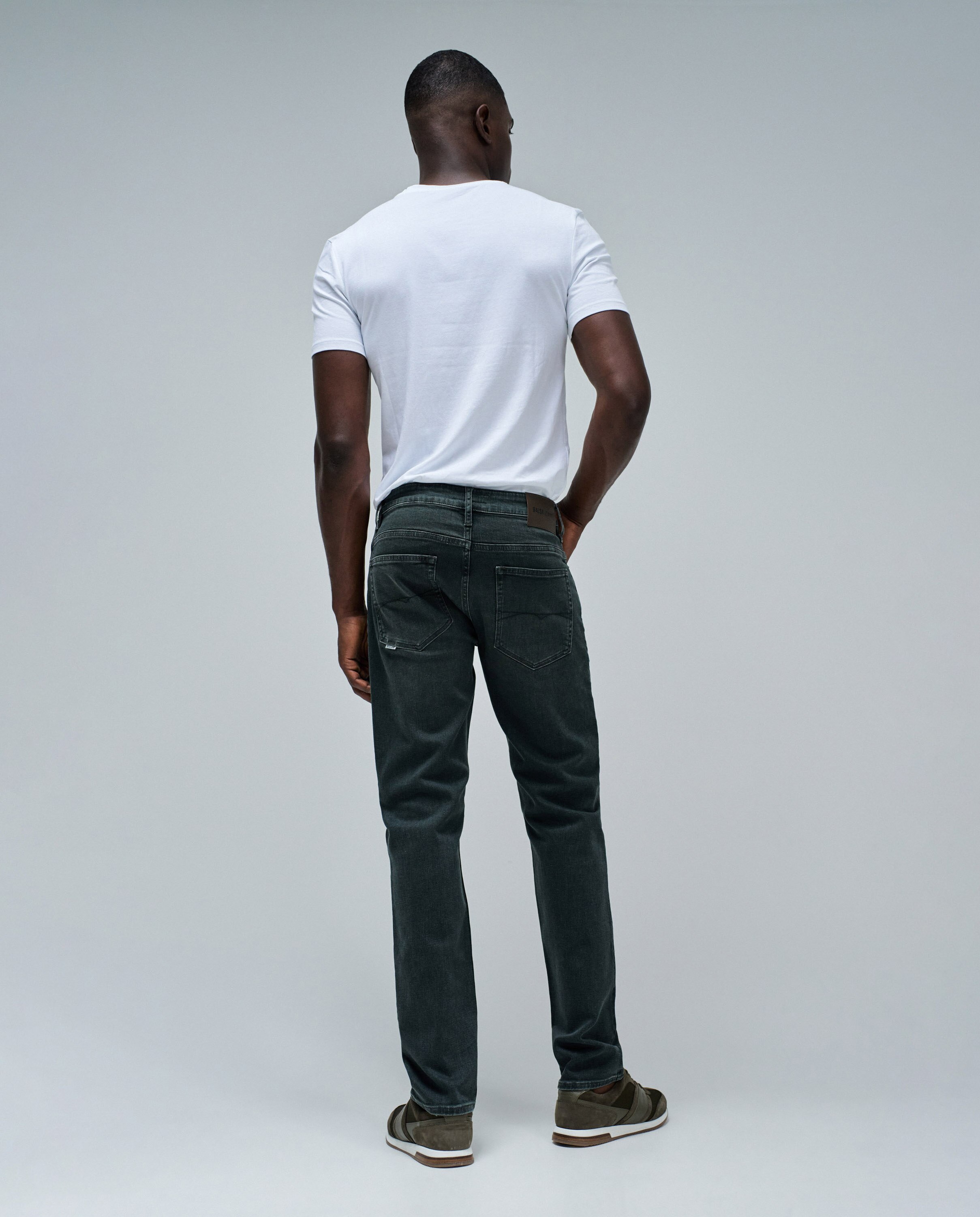 Jeans Regular Fit Preto-3