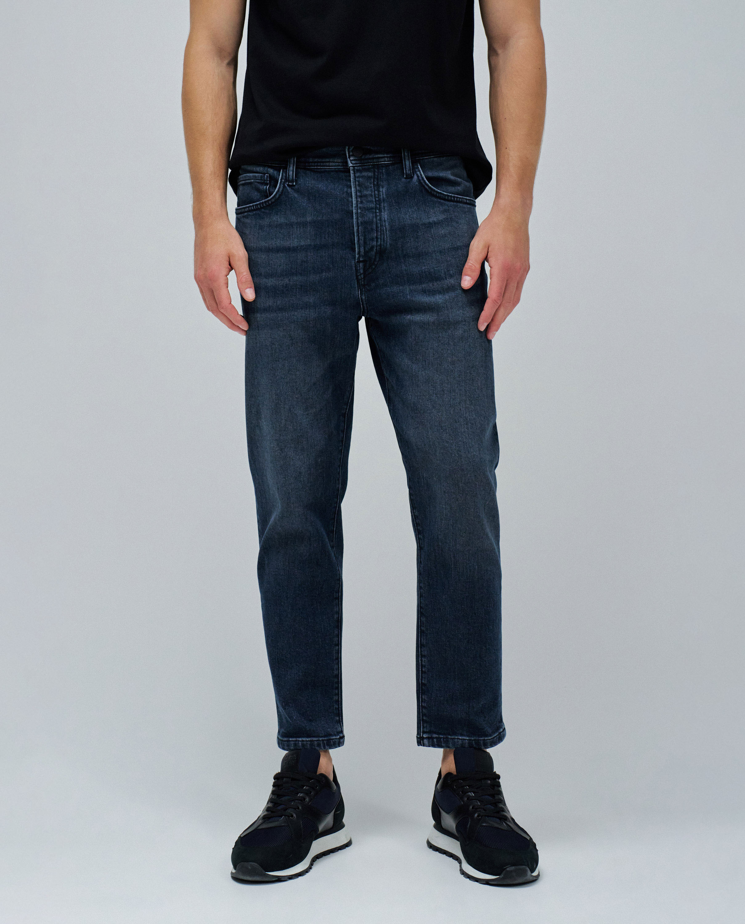 Jeans Tapered Fit Azul-escuro-5