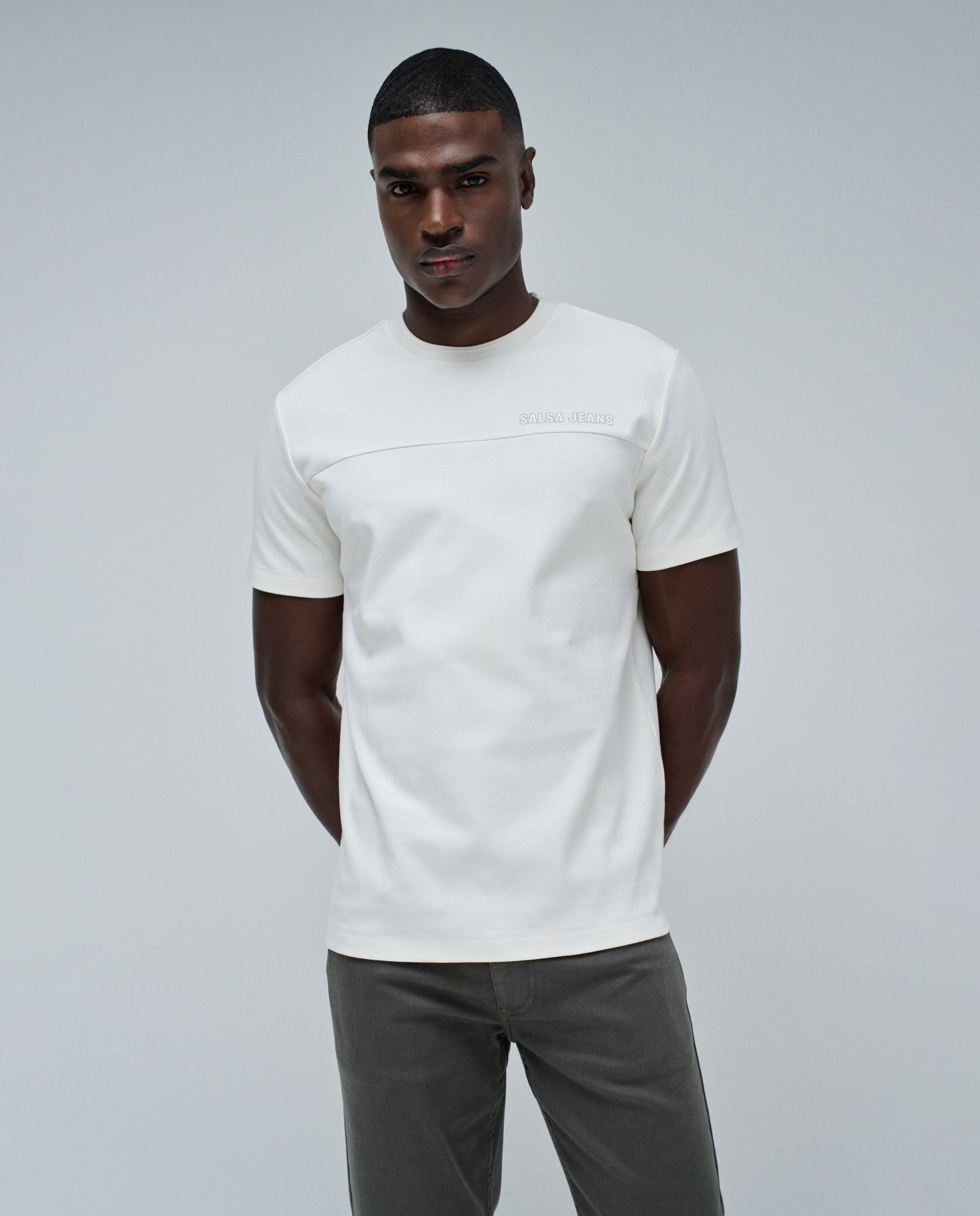 T-shirt com Logo Cru-1