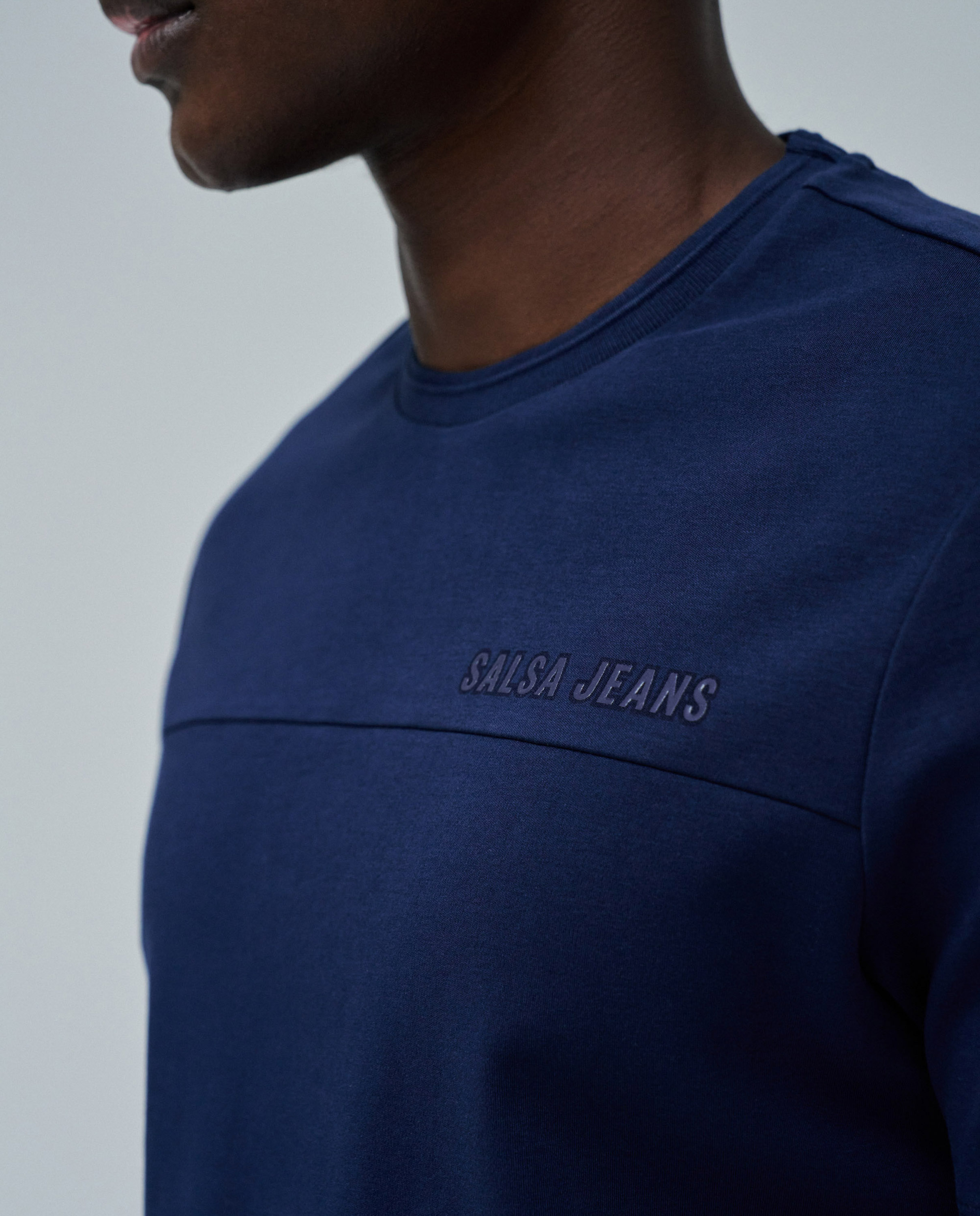 T-shirt com Logo Azul-escuro-4