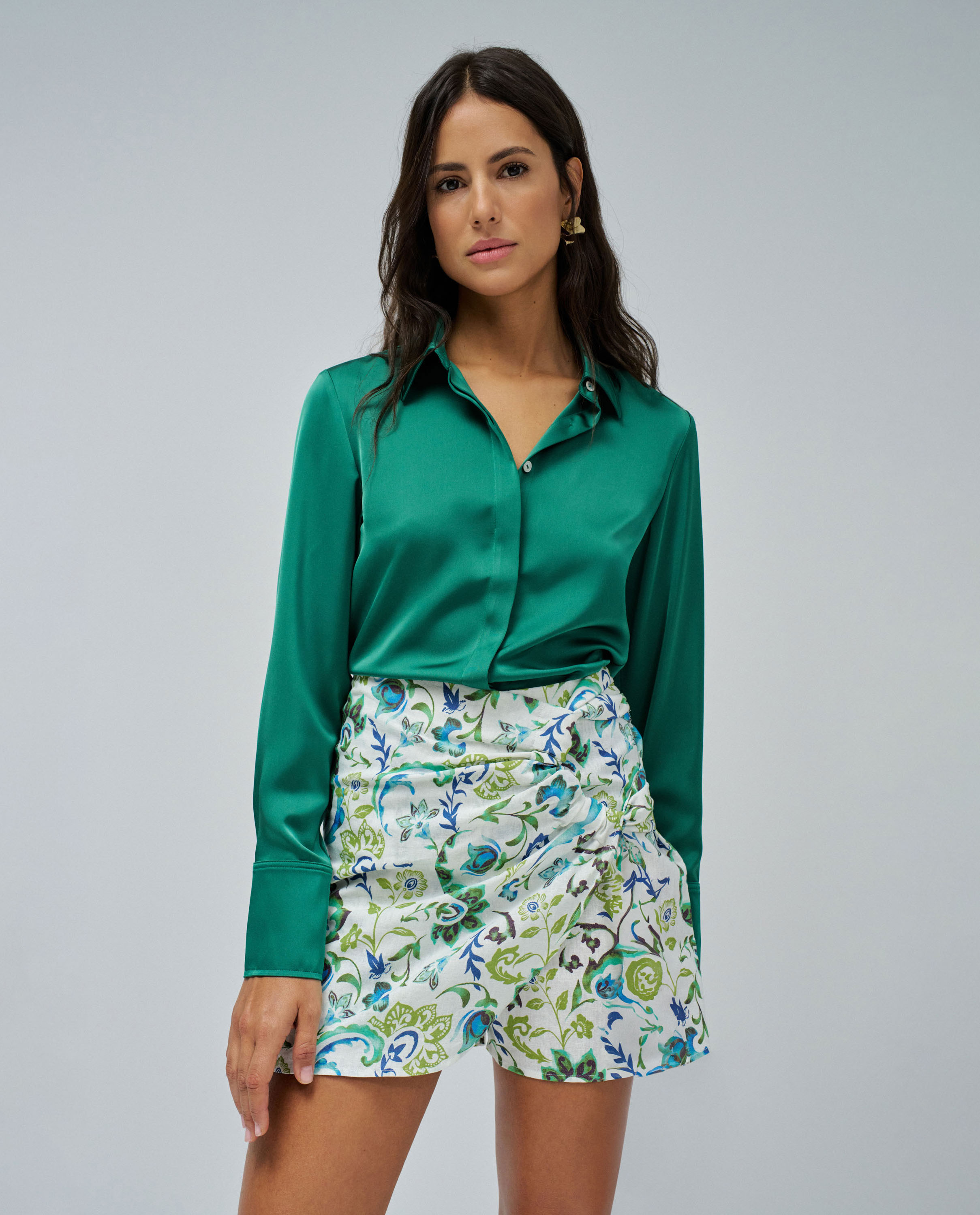 Camisa Acetinada de Manga Comprida Verde-1