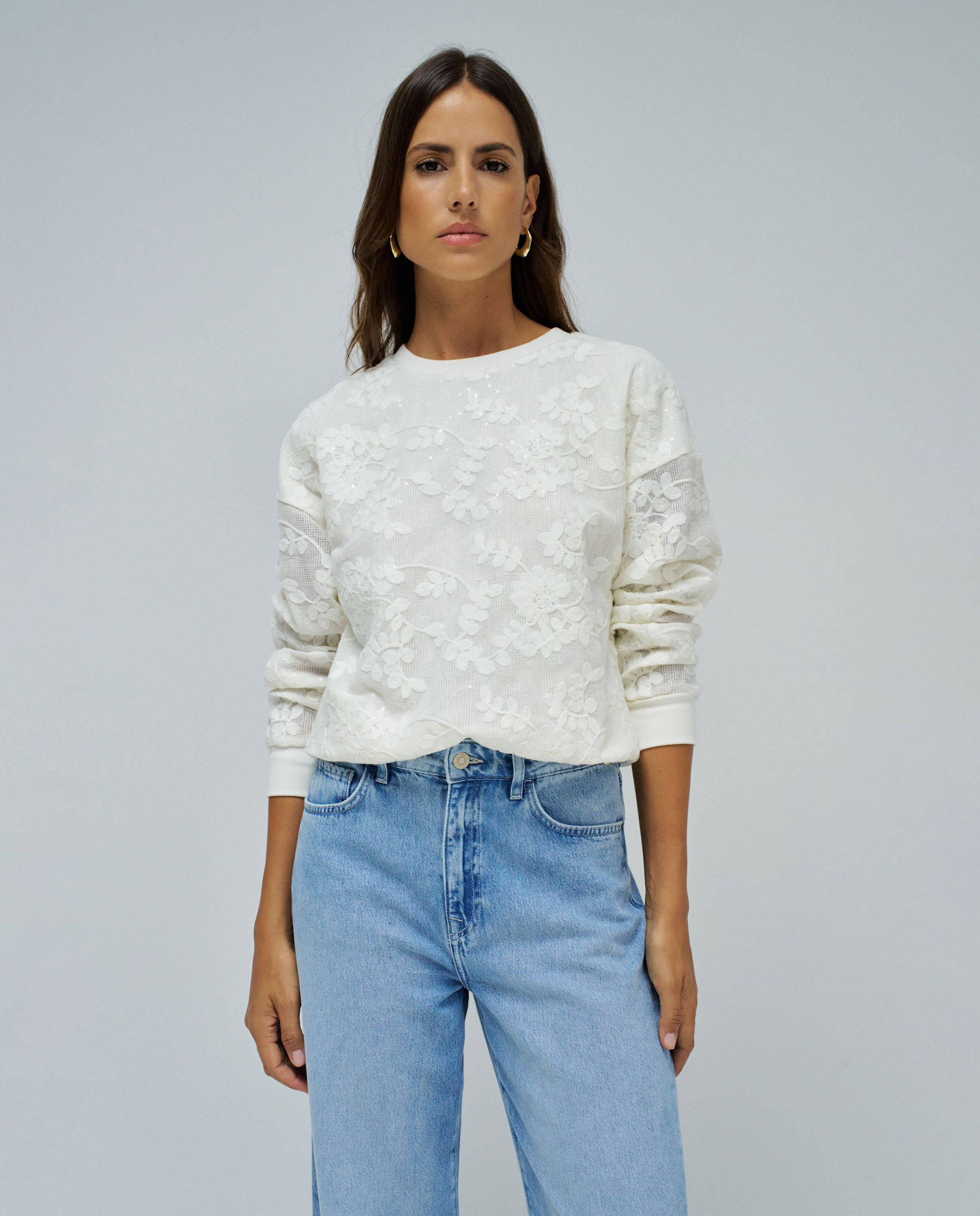 Sweatshirt com Bordados Florais Cru-1
