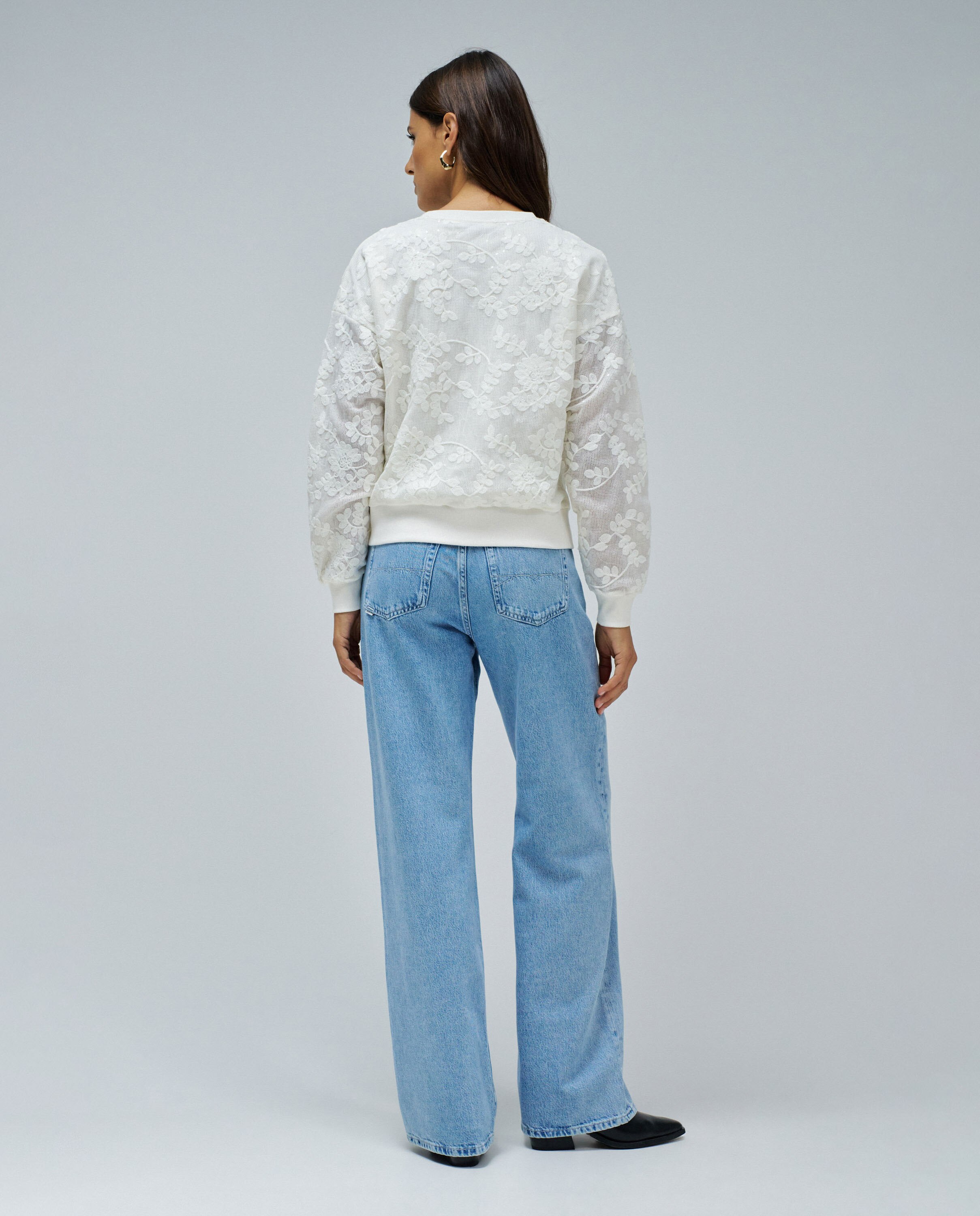 Sweatshirt com Bordados Florais Cru-3