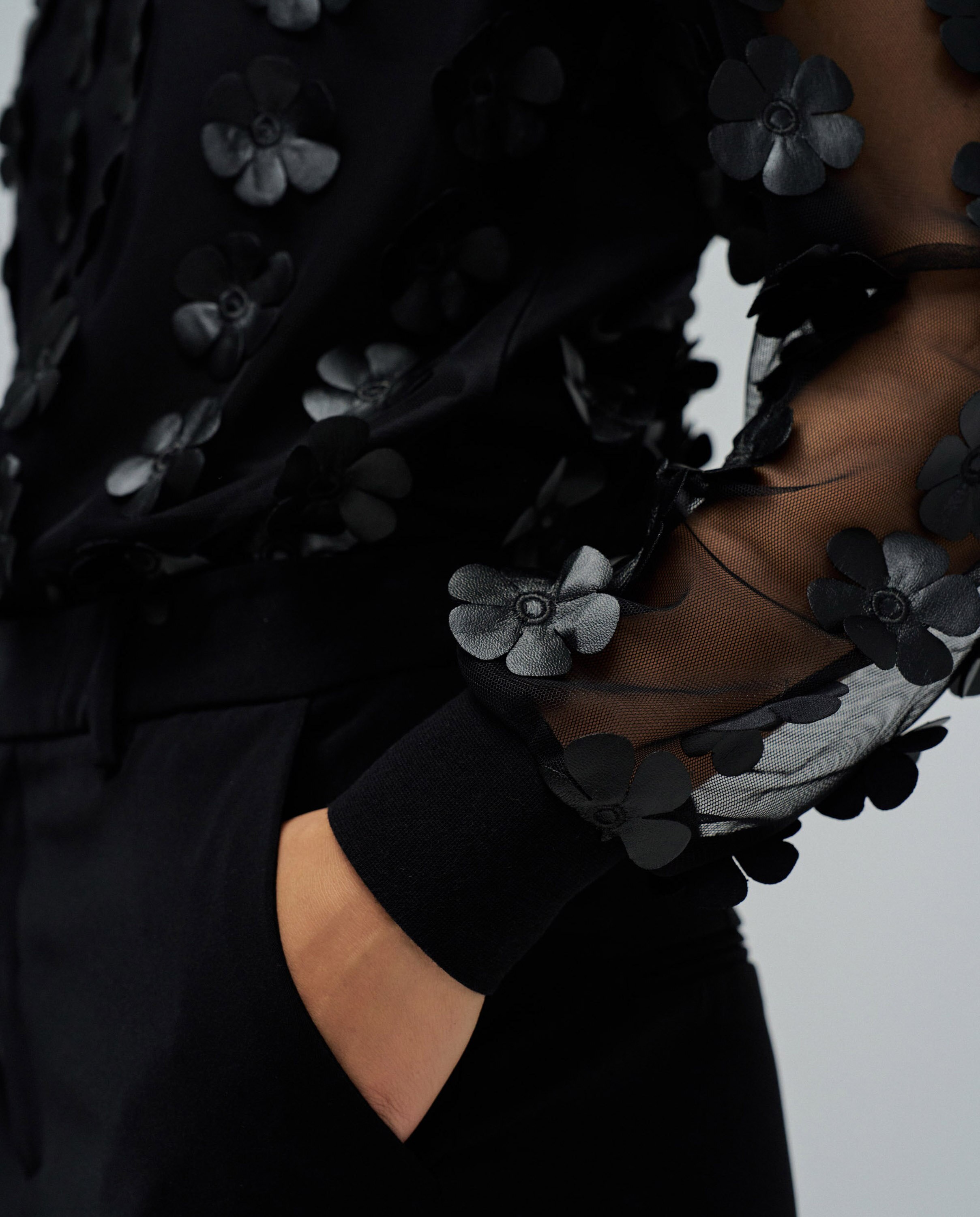 T-shirt com Efeito Tridimensional Preto-4