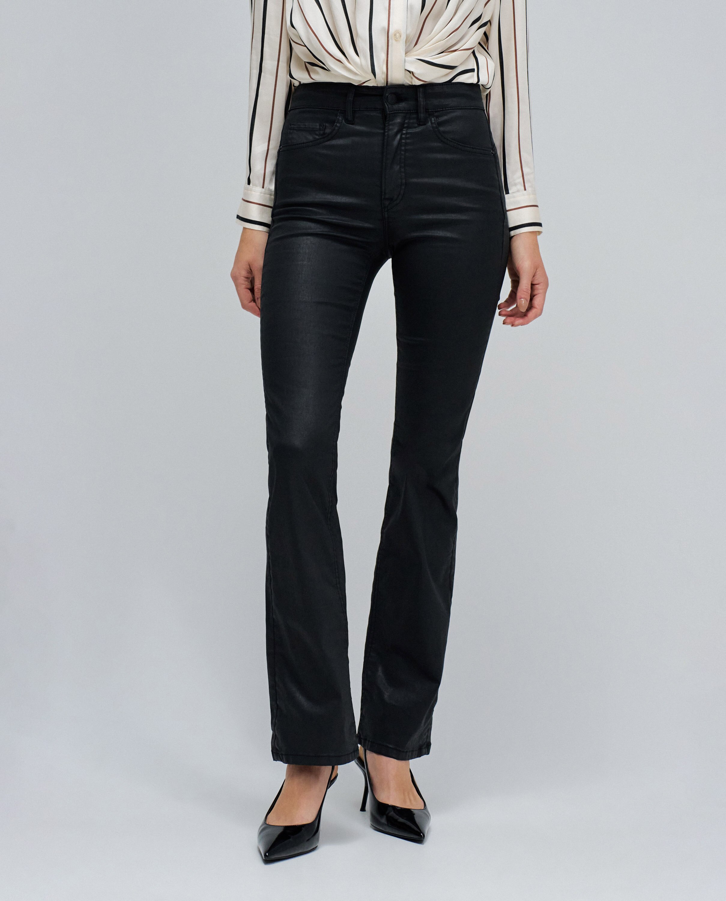 Jeans À Boca de Sino Faith Push In Bootcut Efeito Coating Preto-5