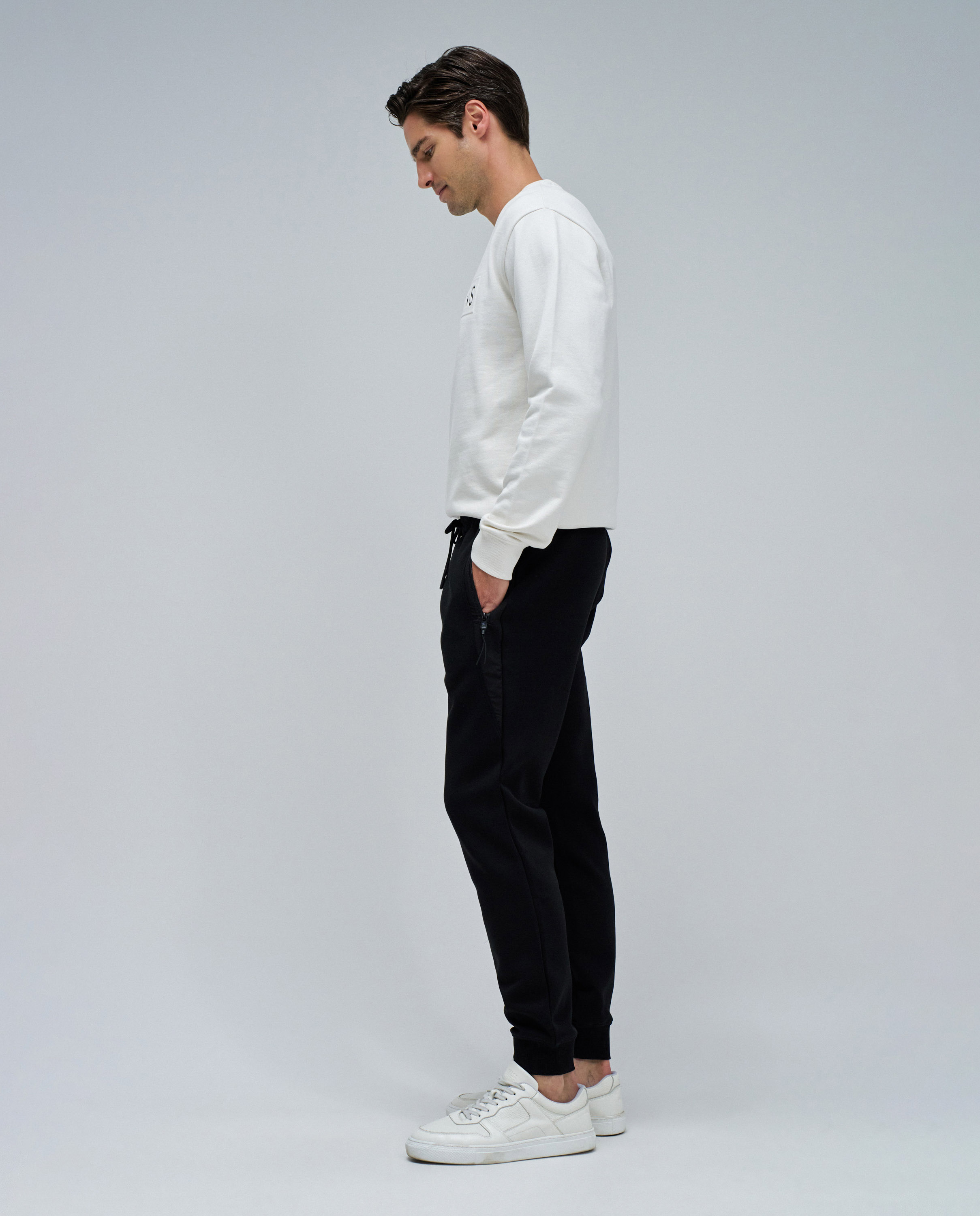 Calças Joggers Slim Fit de Malha Preto-2