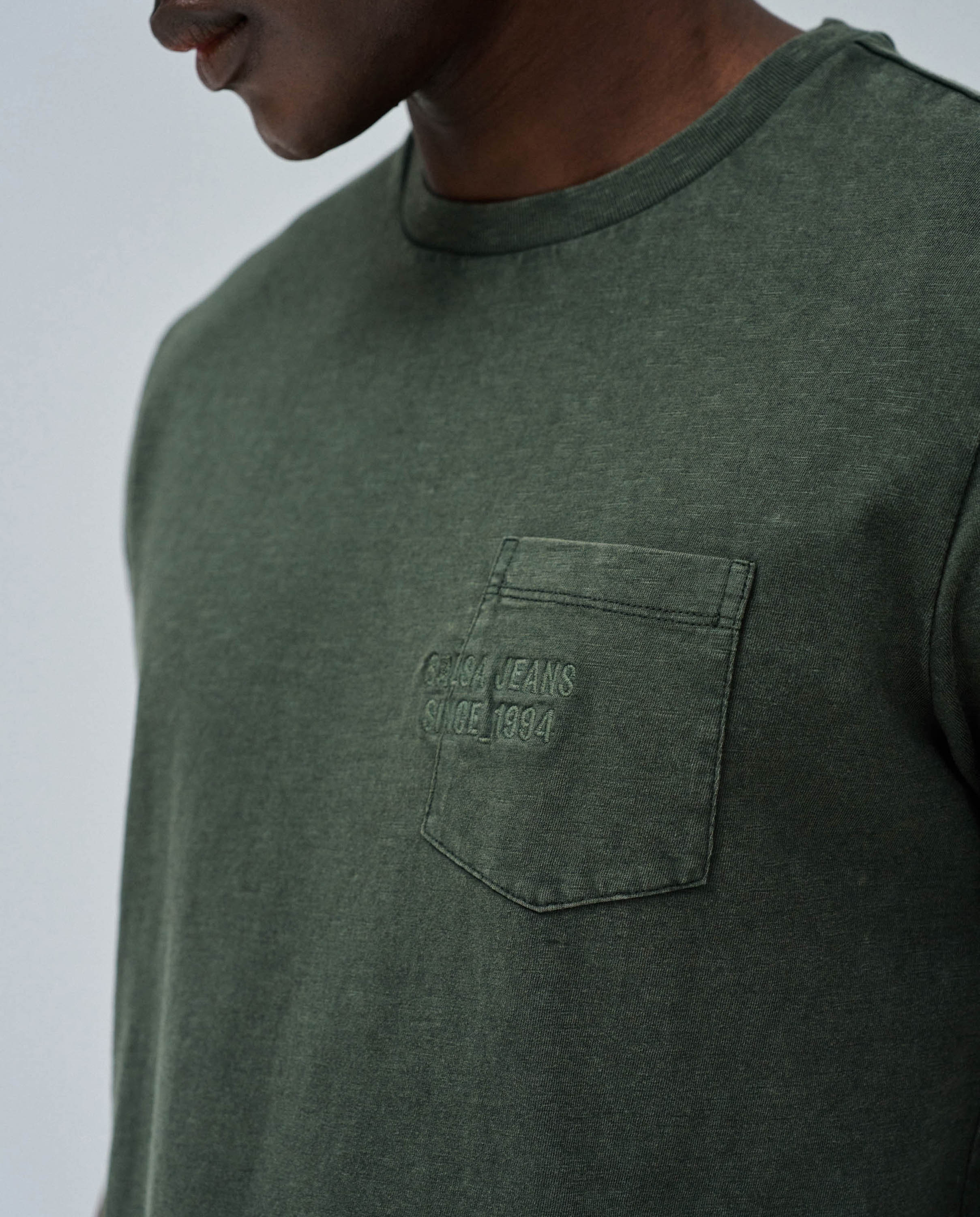 T-shirt com Logo Verde-4