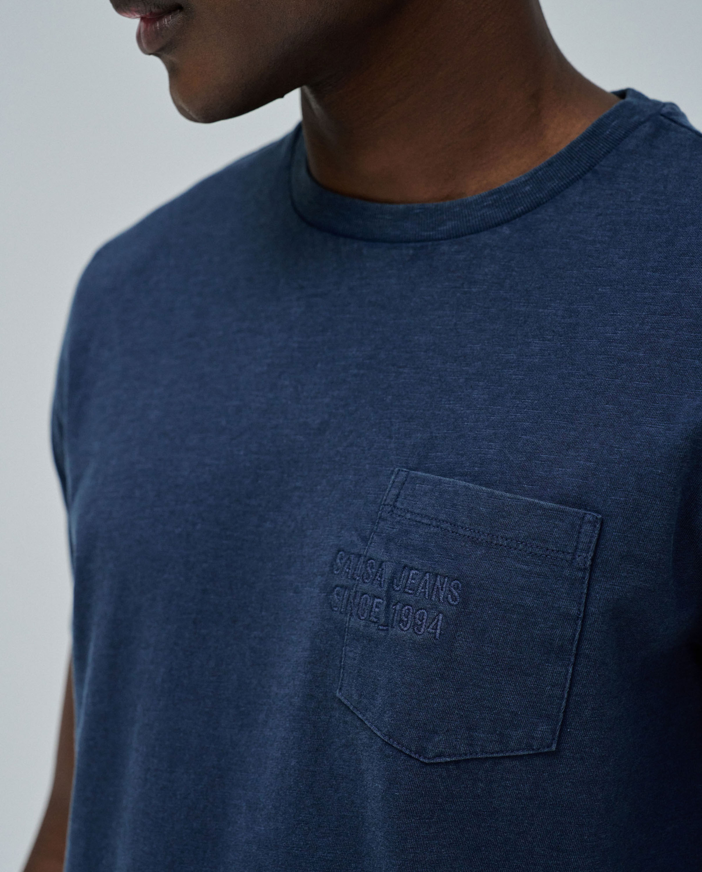 T-shirt com Logo Azul-4