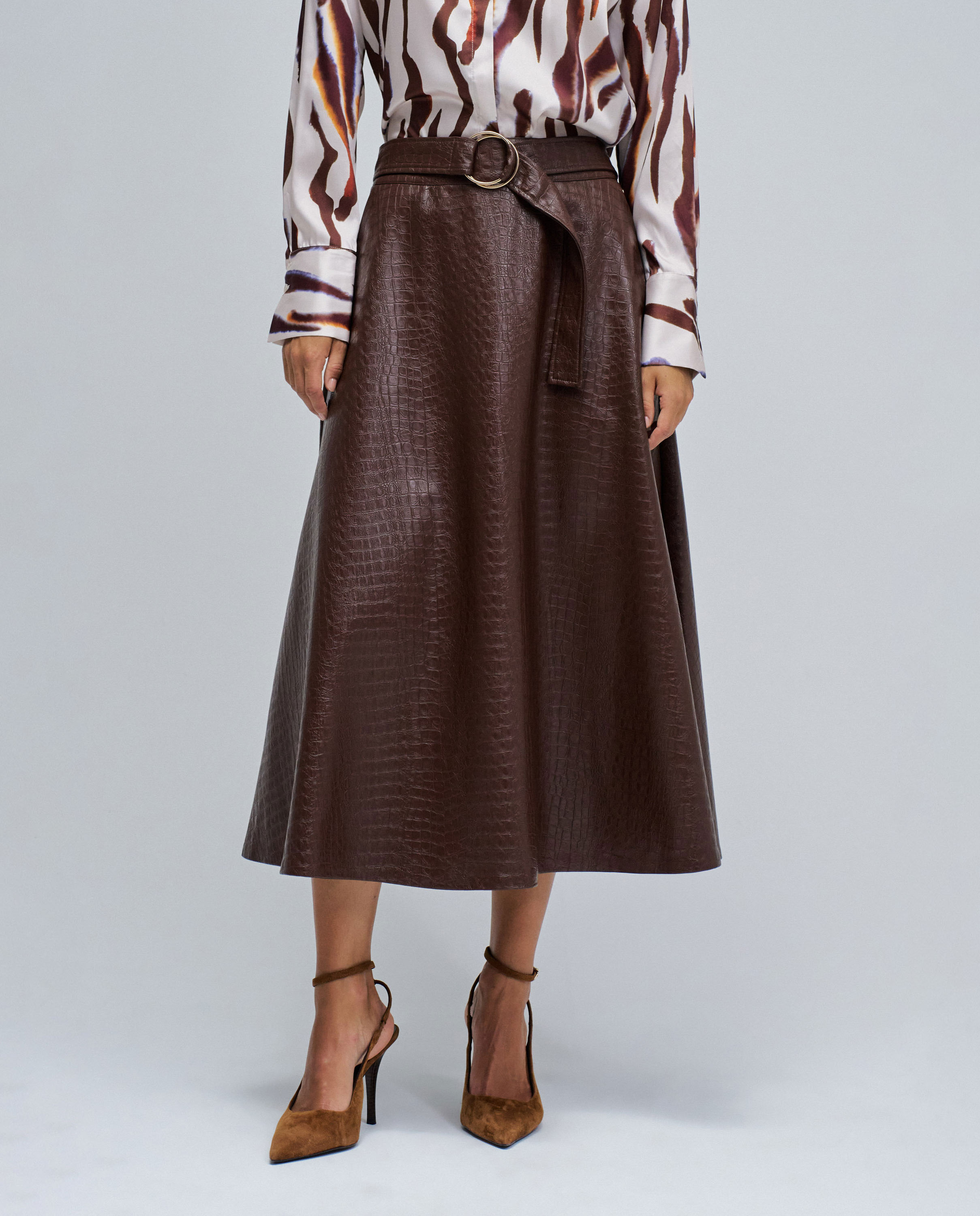 Saia Midi Efeito Pele com Cinto Castanho-1