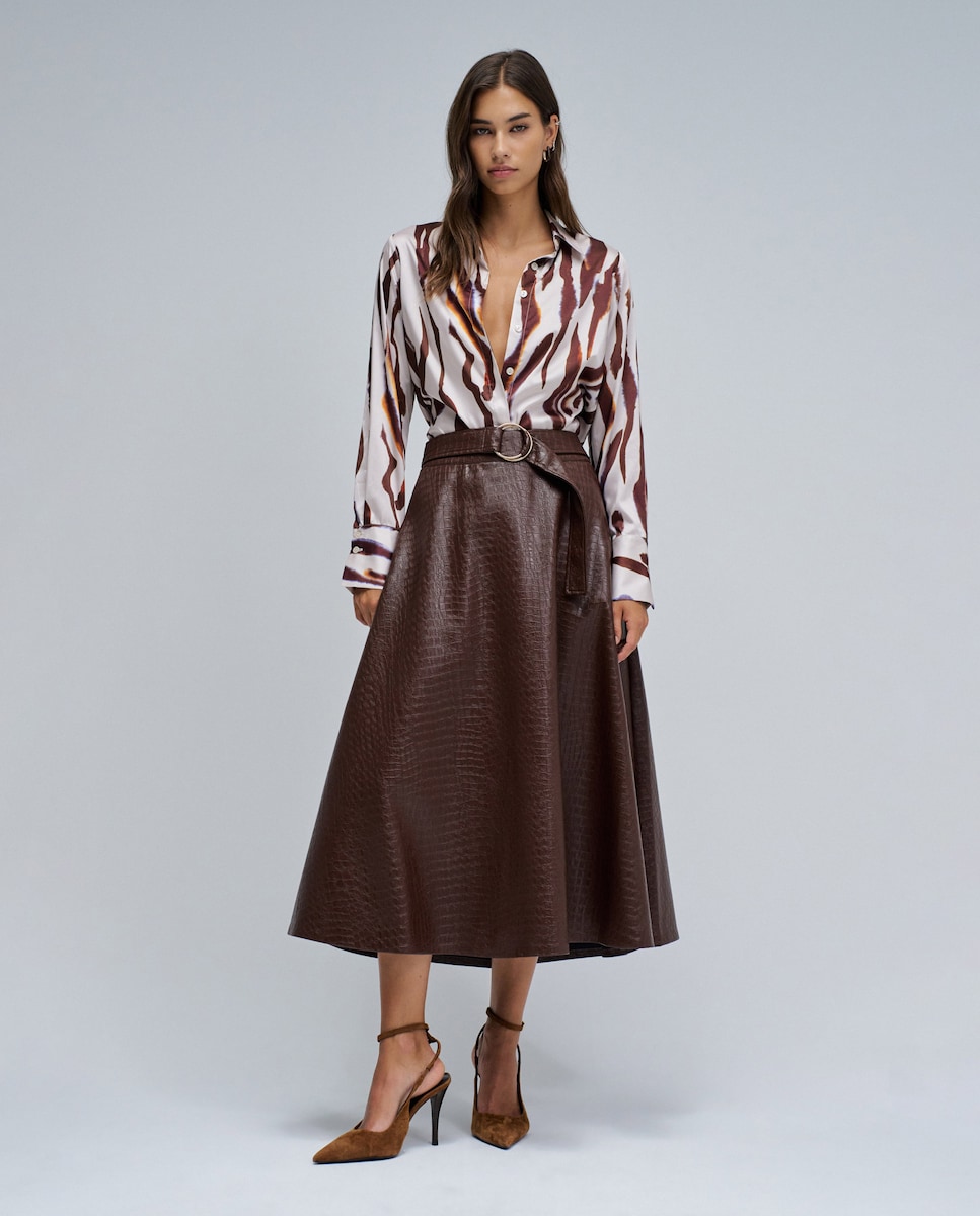 Saia Midi Efeito Pele com Cinto Castanho-5