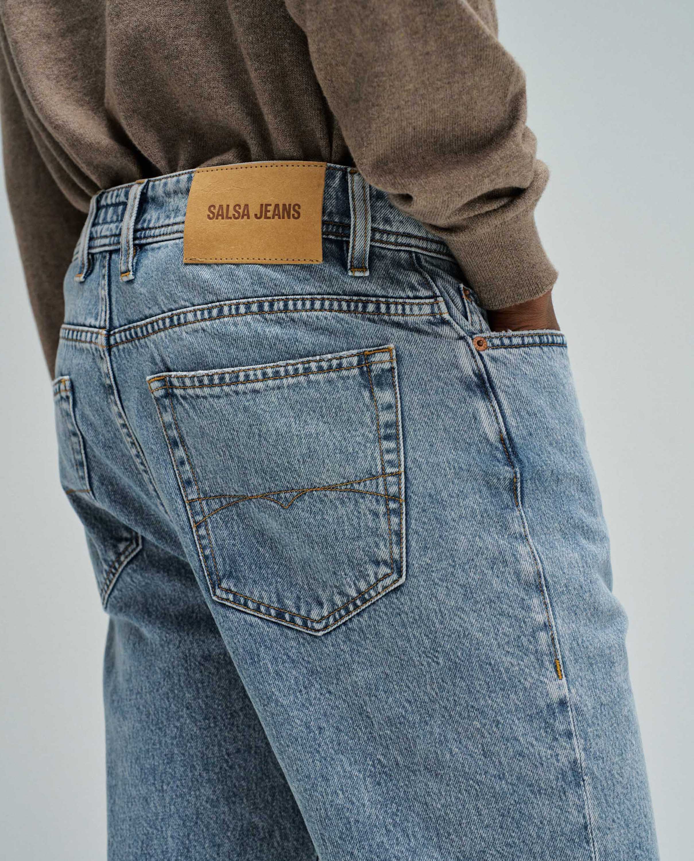 Jeans Tapered Fit Azul-claro-4