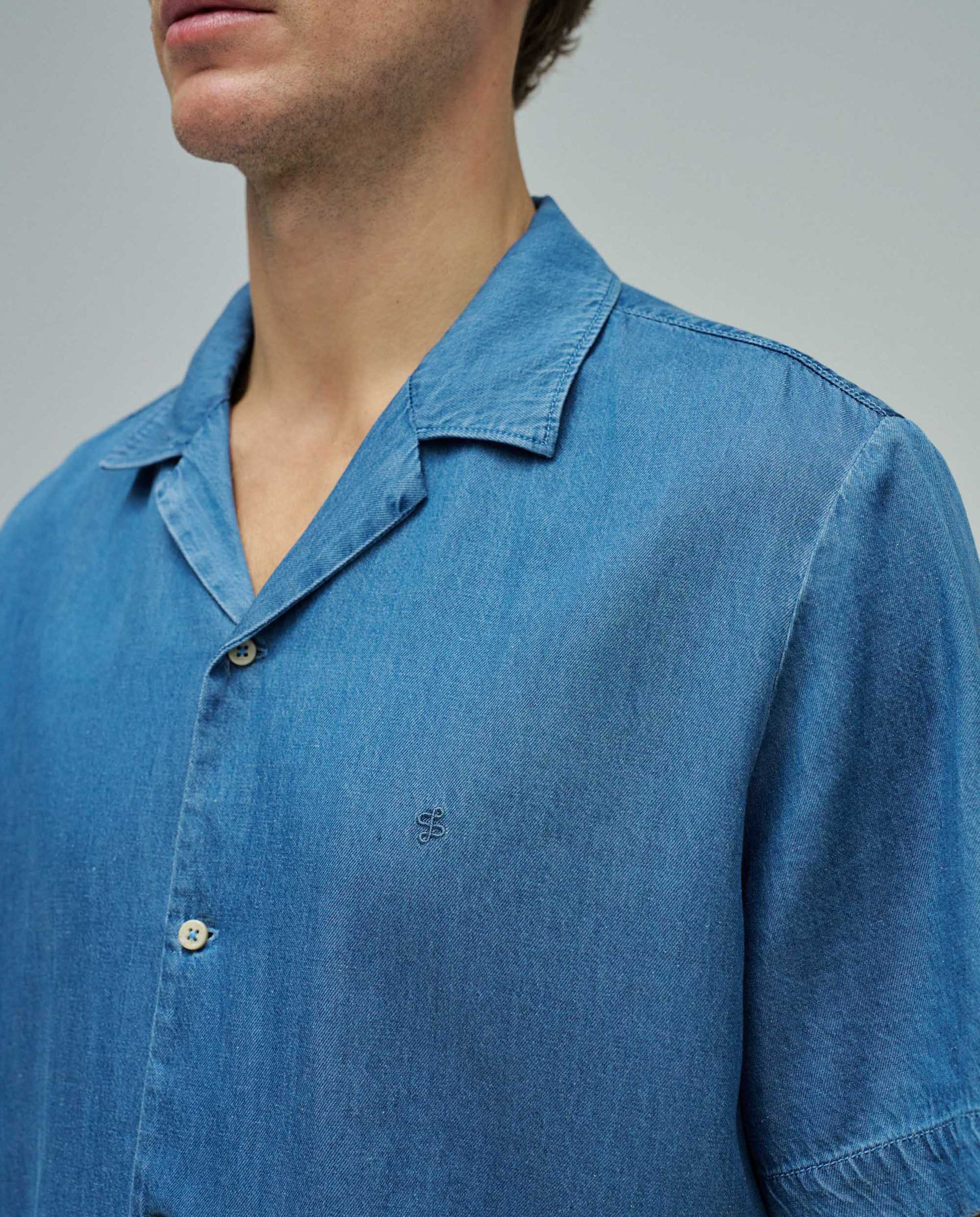 Camisa em Denim Leve Corte Regular Azul-4
