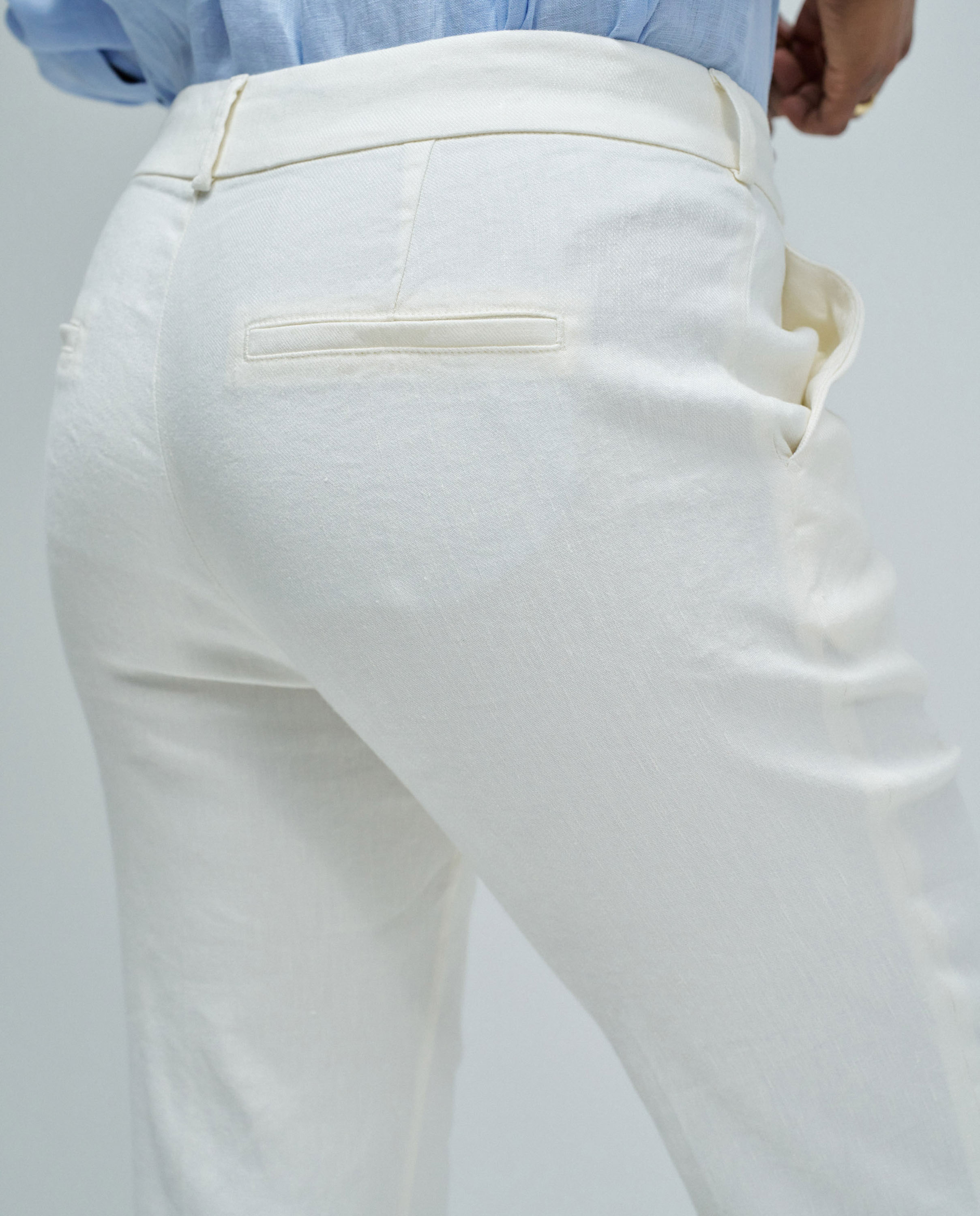 Calças Chino Flare com Linho Branco-4