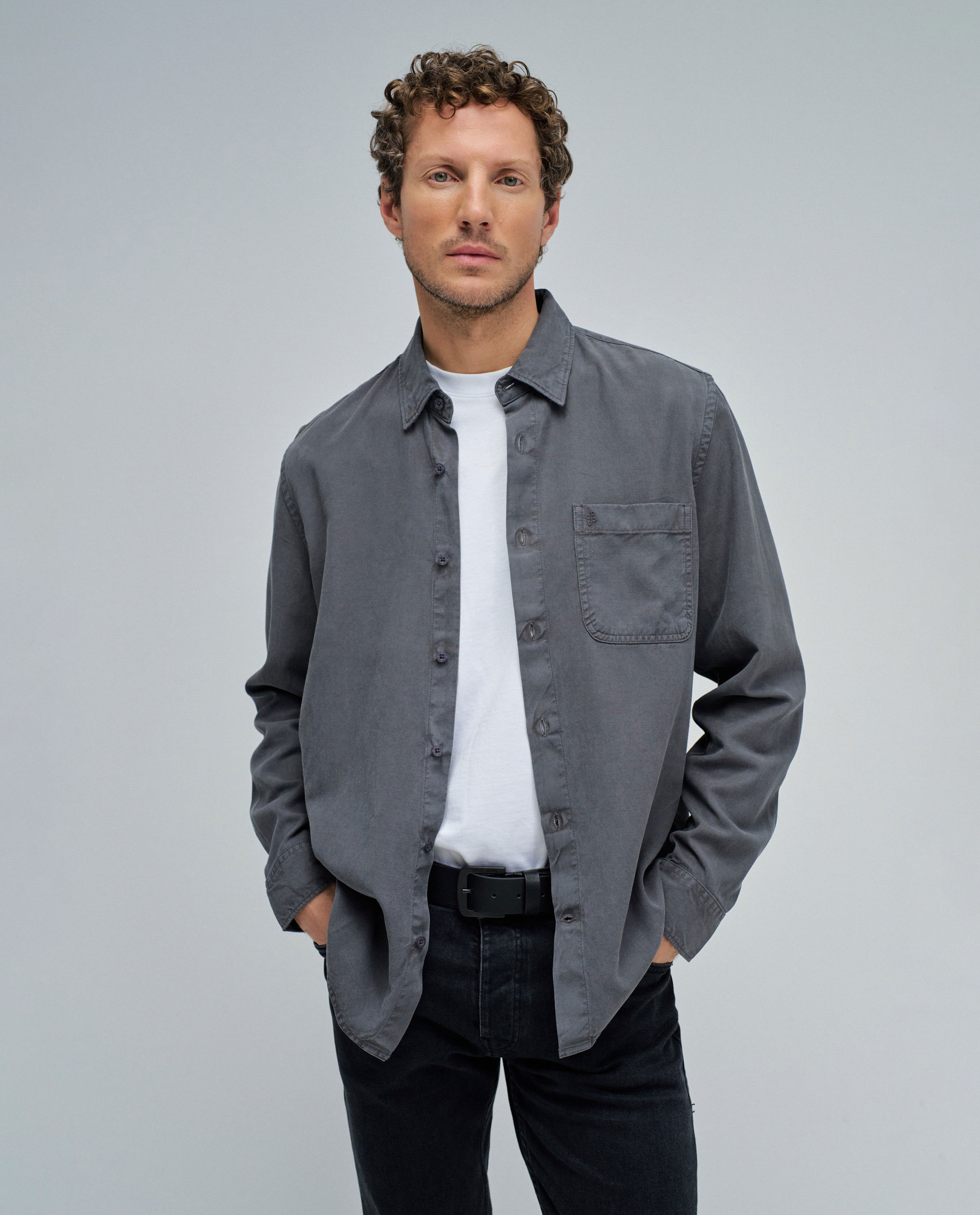 Imagem 0 de Camisa com Corte Regular e Gola Básica