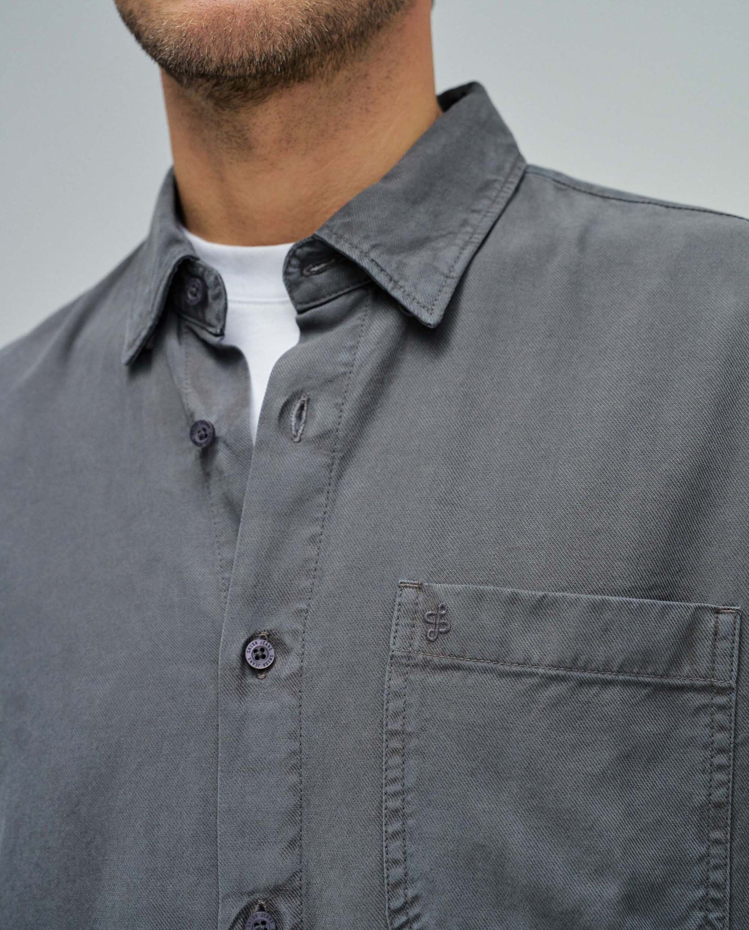 Camisa com Corte Regular e Gola Básica Cinzento-4