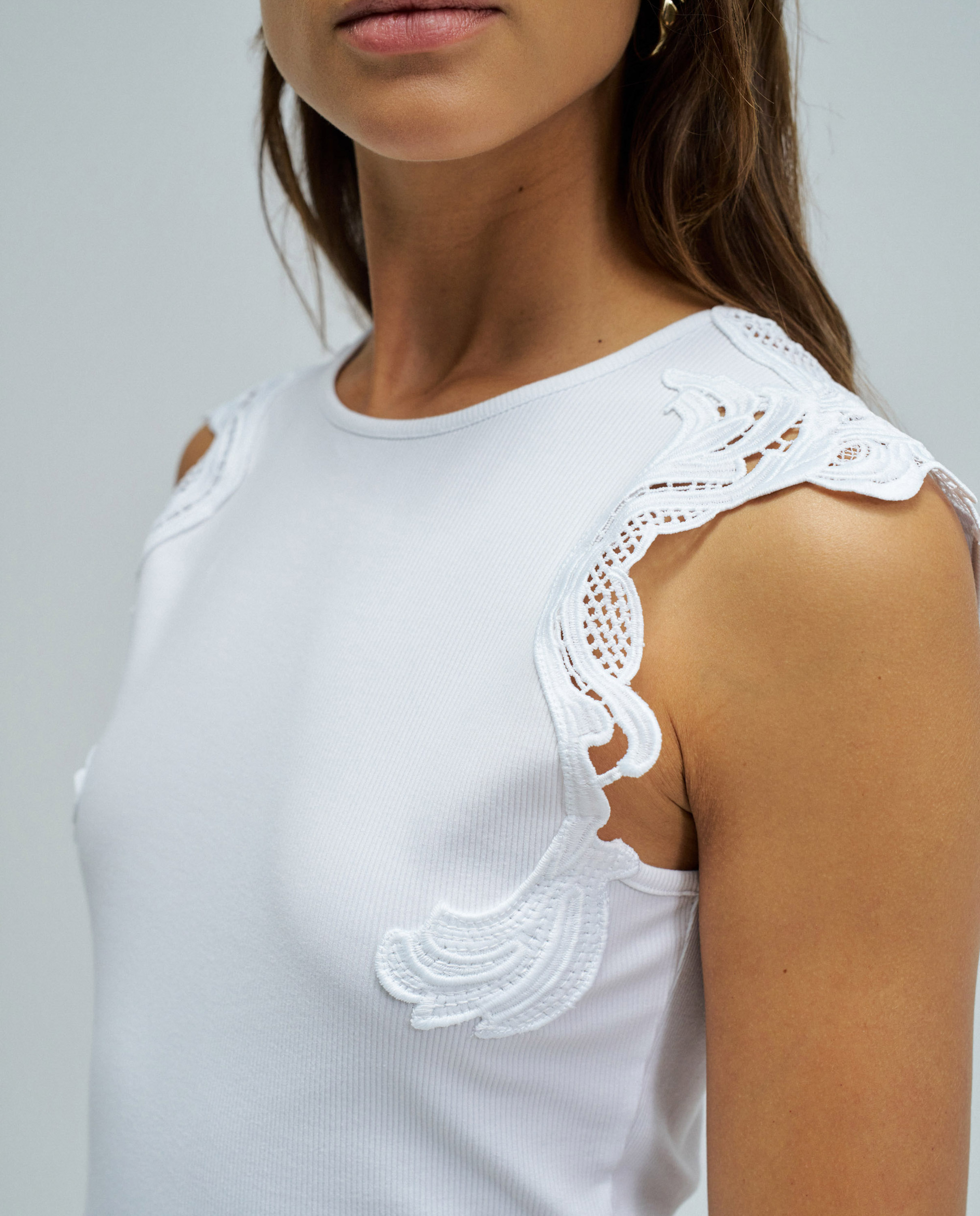 Top com Renda Branco-4