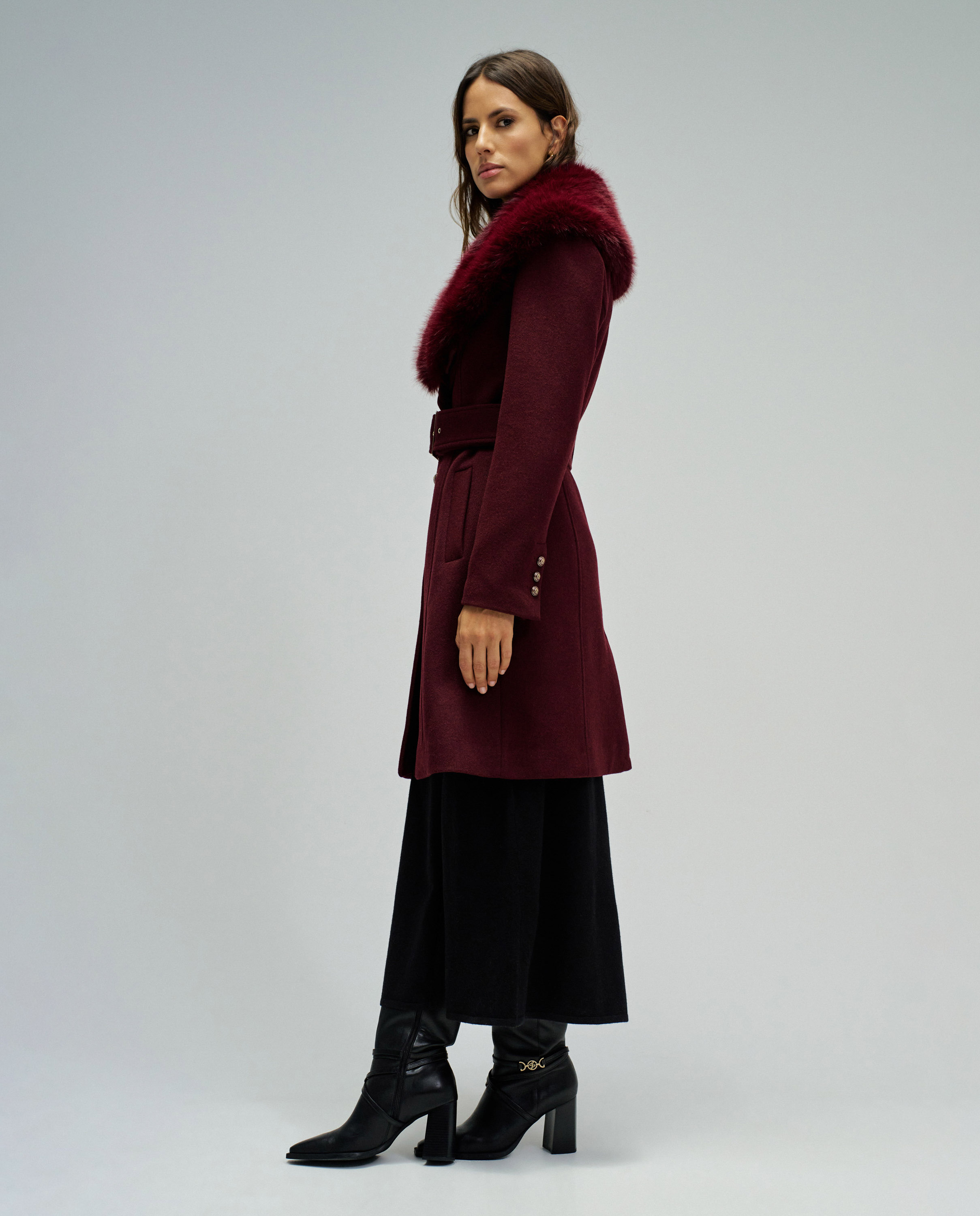 Sobretudo de Pano com Pelo Vermelho-2