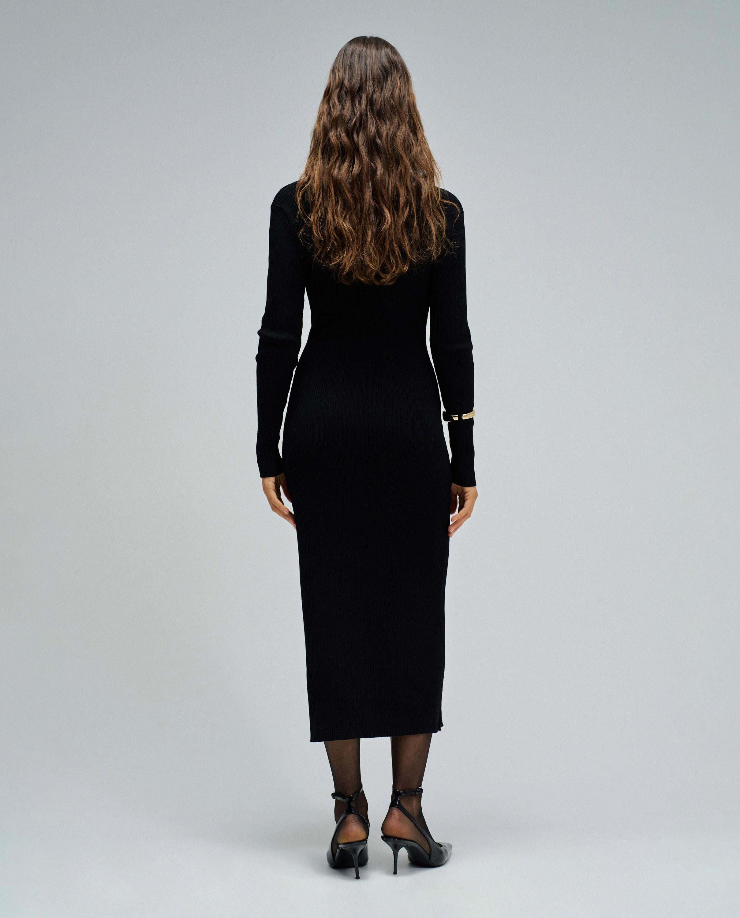 Vestido de Malha com Tachas Metálicas Preto-3