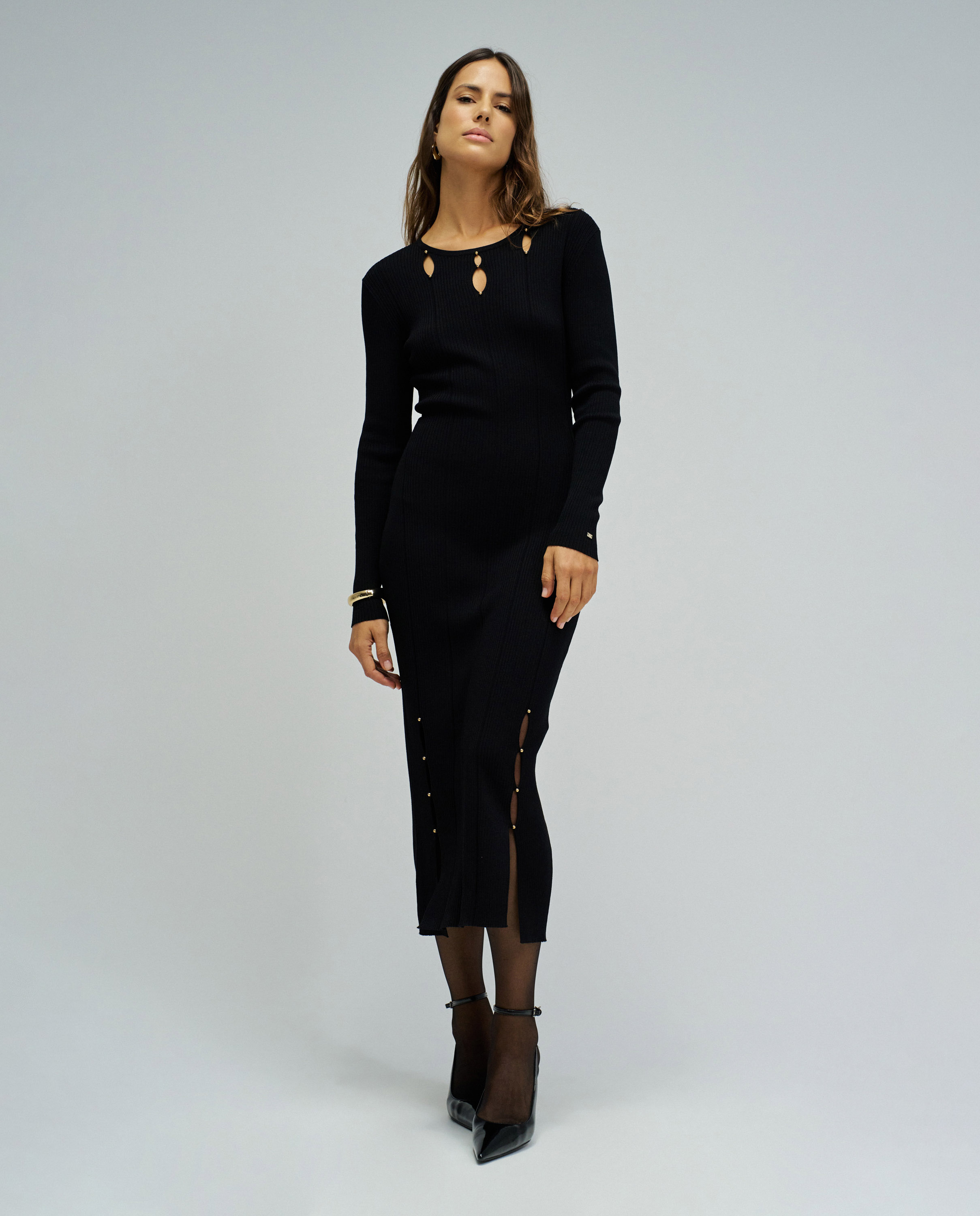 Vestido de Malha com Tachas Metálicas Preto-5