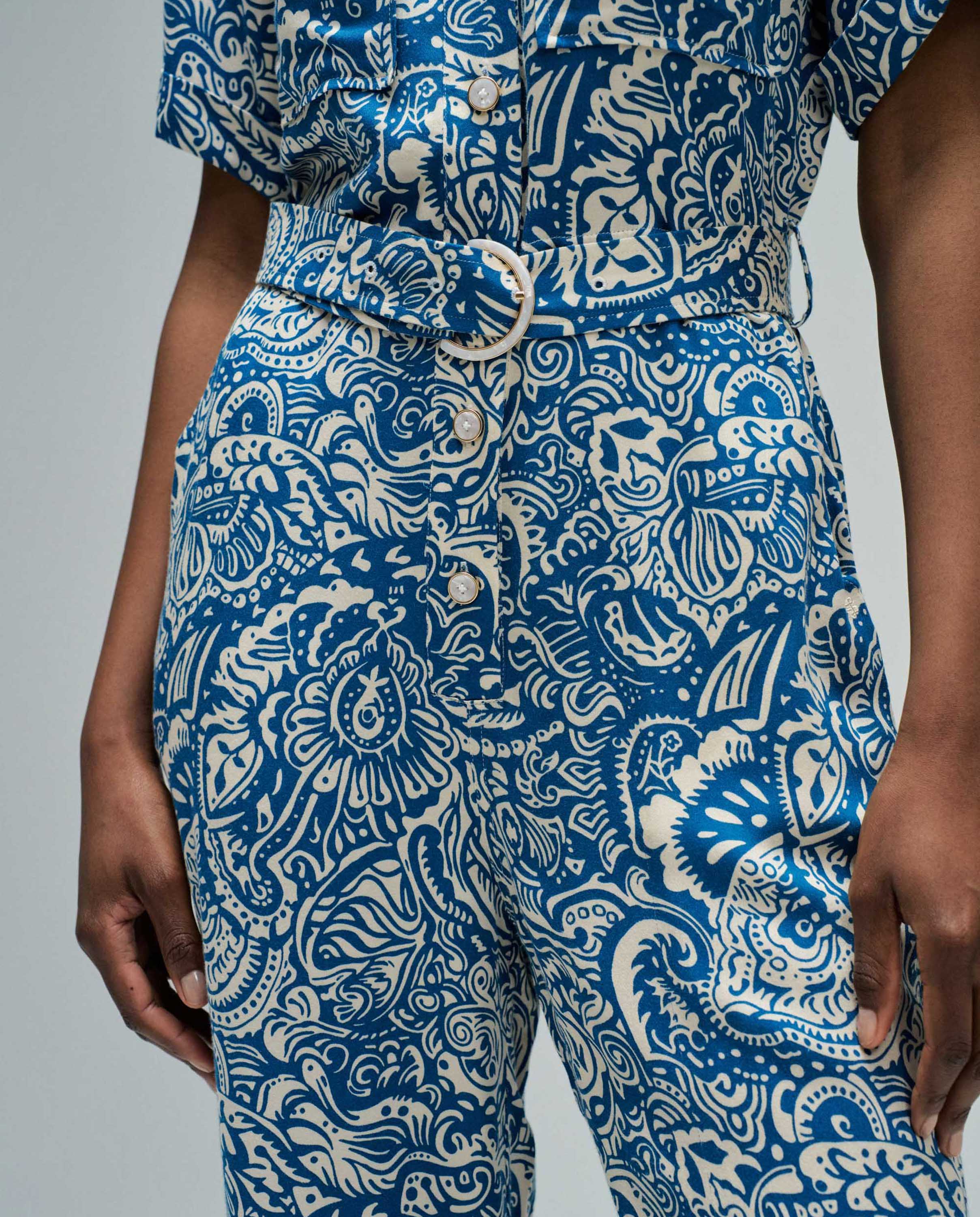Macacão com Estampado Floral Azul-4