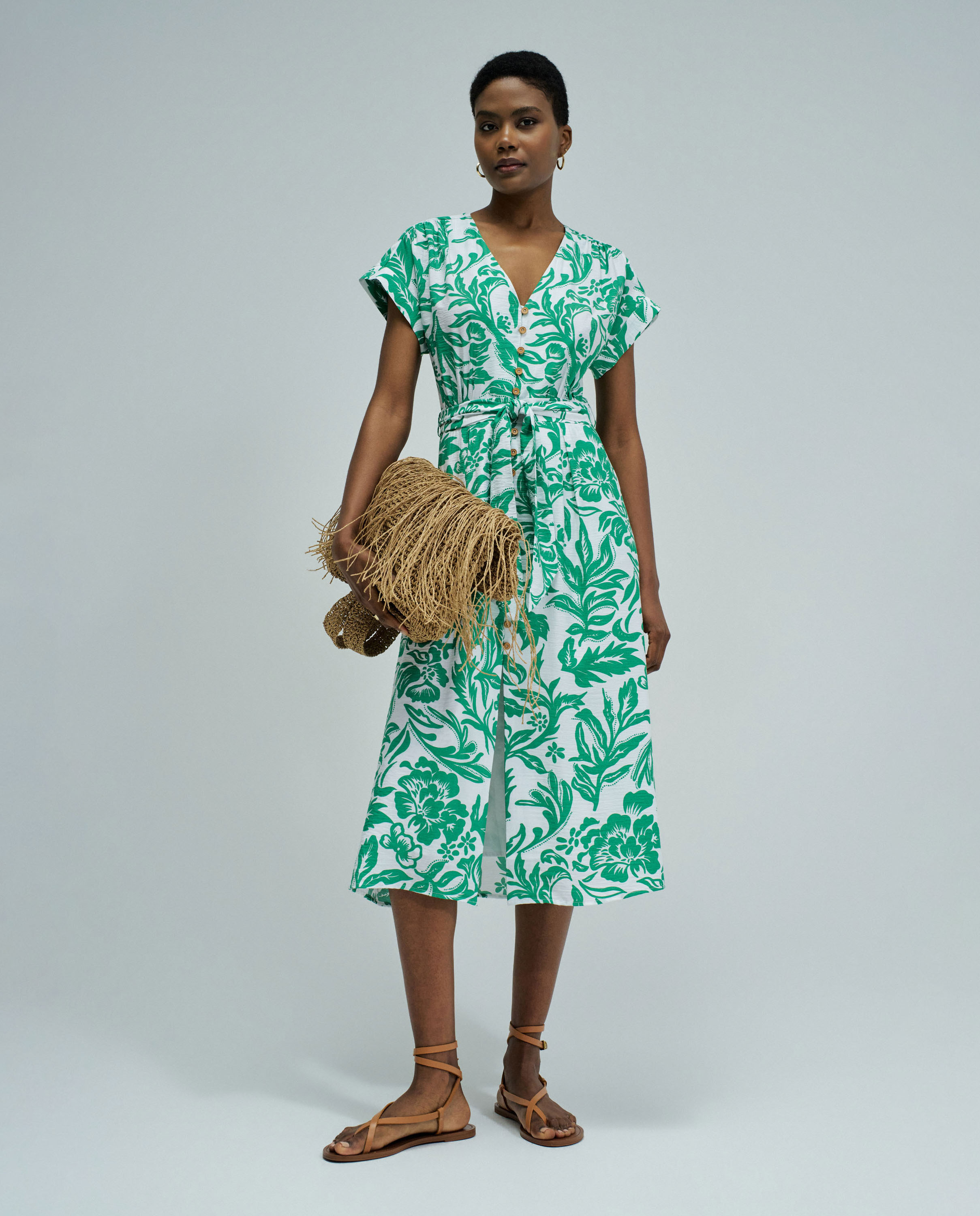 Imagem 0 de Vestido com Padrão Floral