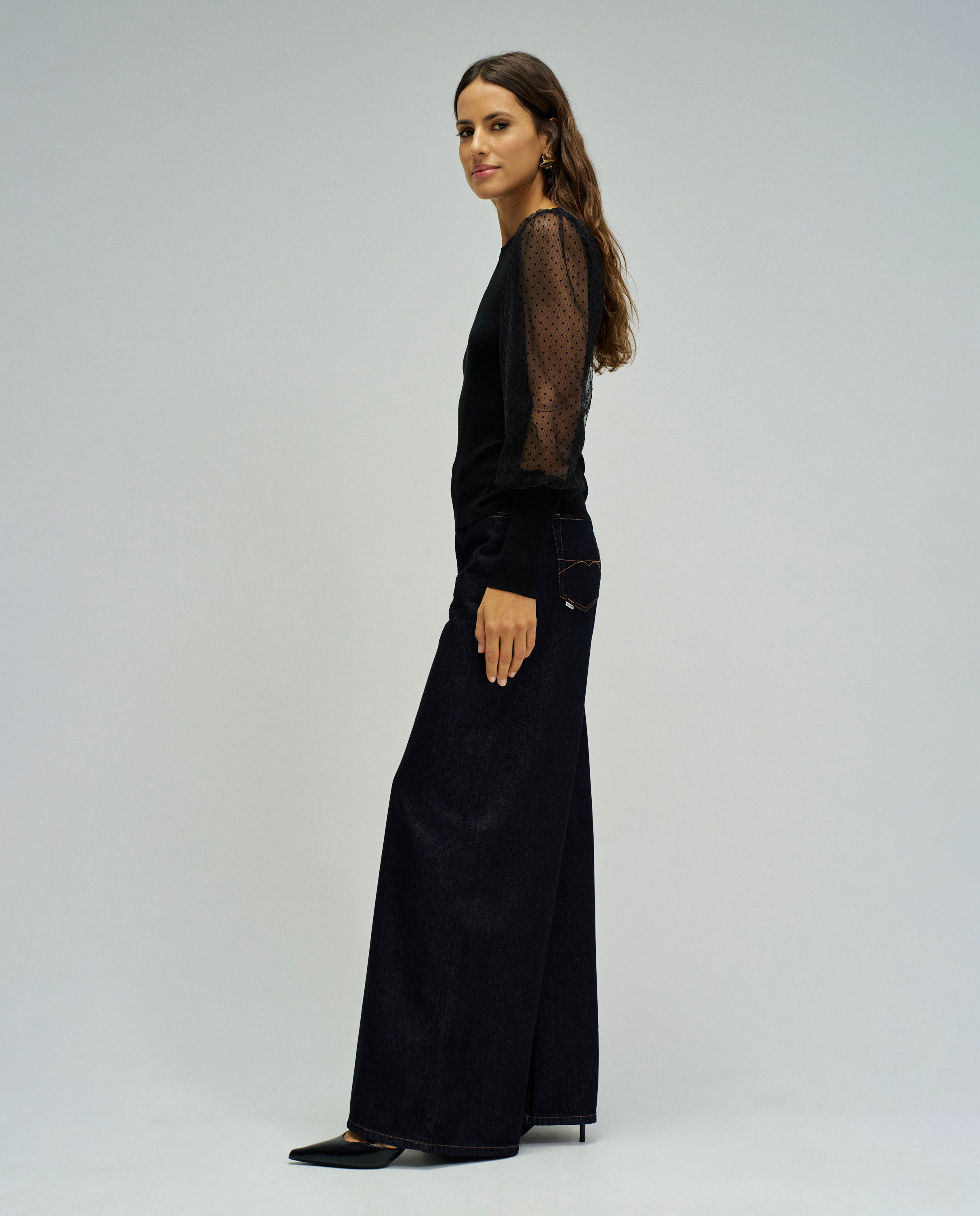 T-shirt de Malha com Tule Preto-2