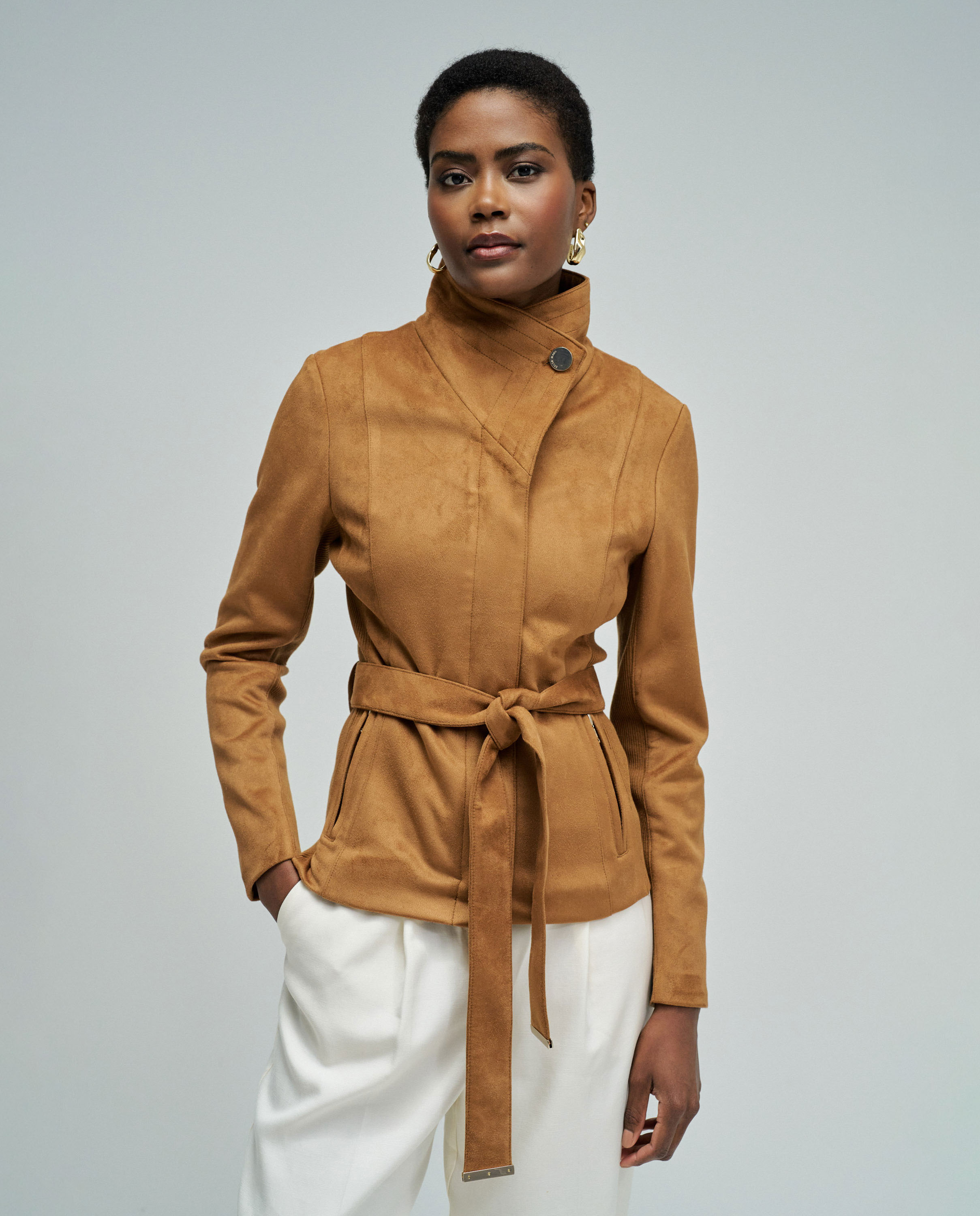 Imagem 0 de Sobretudo de Camurça com Cinto