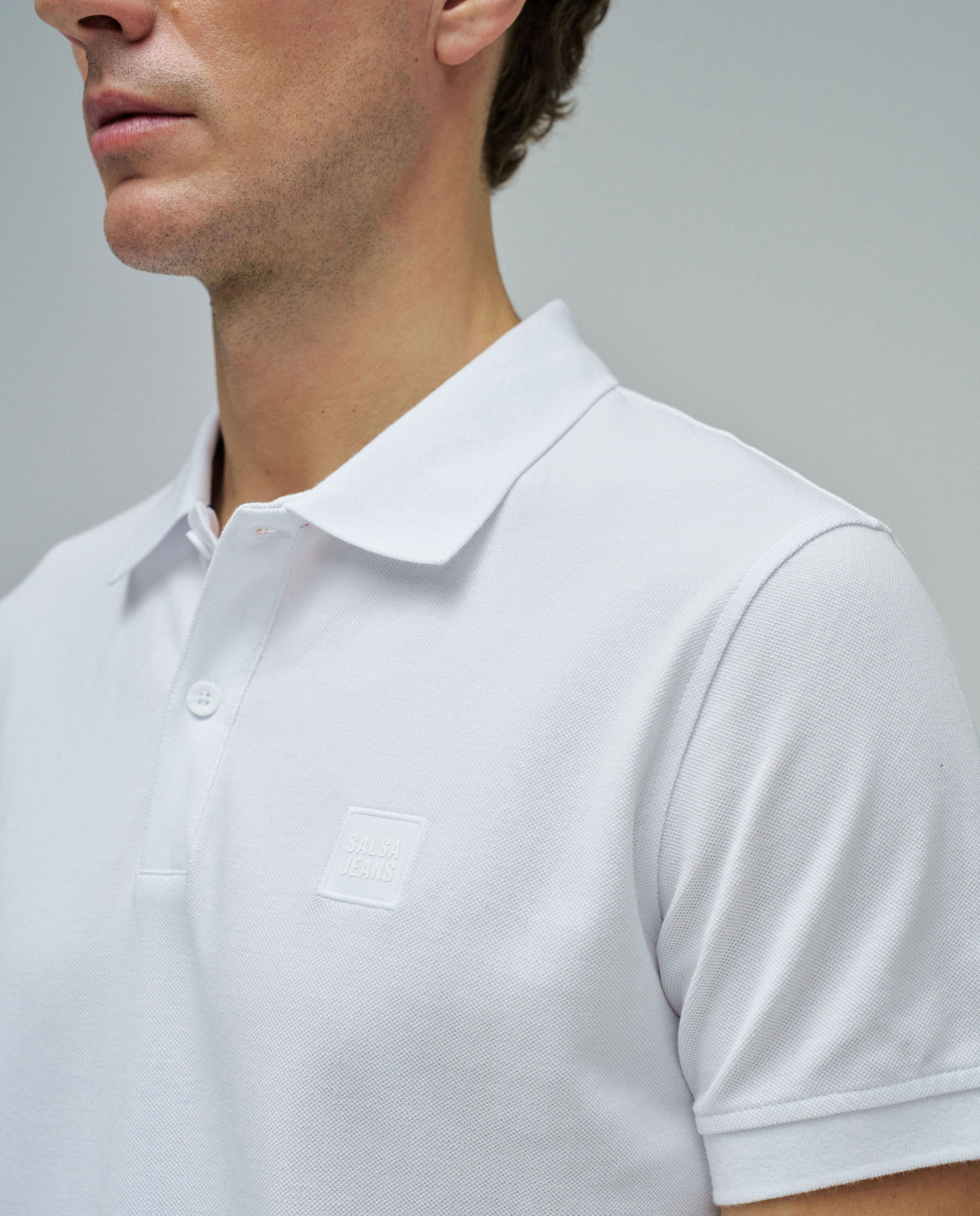 Polo de Manga Curta com Branding Branco-4