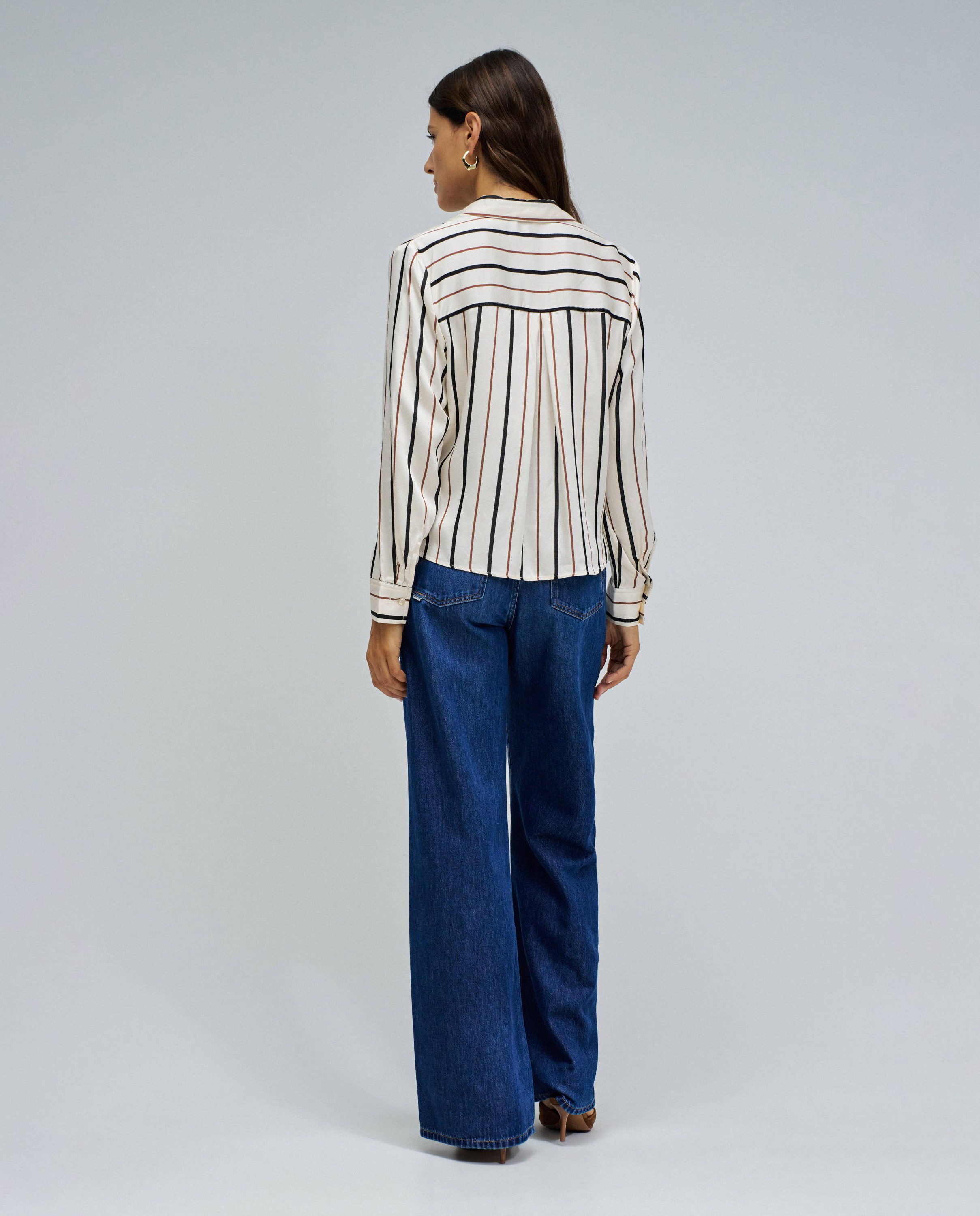 Blusa Às Riscas Natural-3