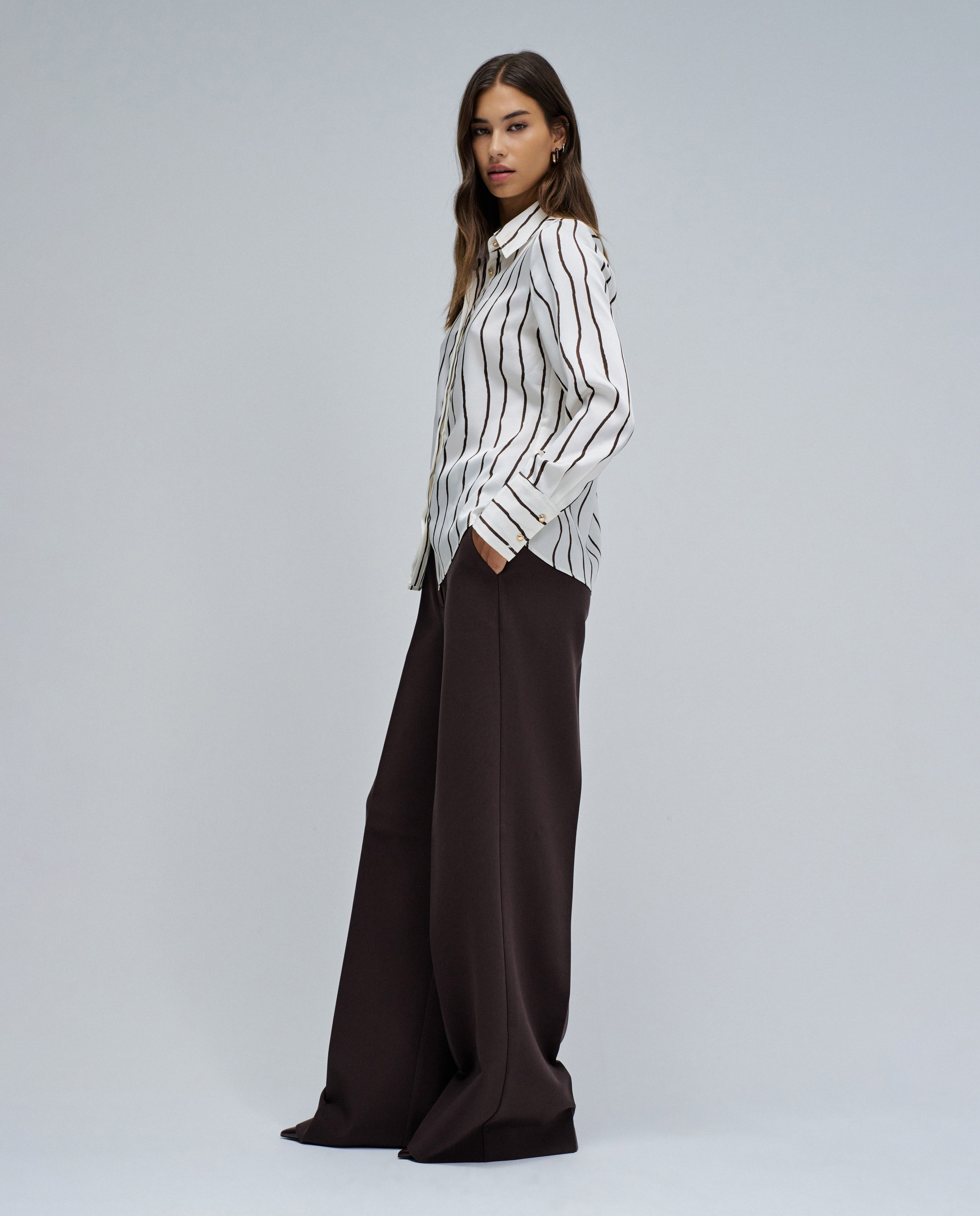 Camisa Às Riscas Branco / Preto-2