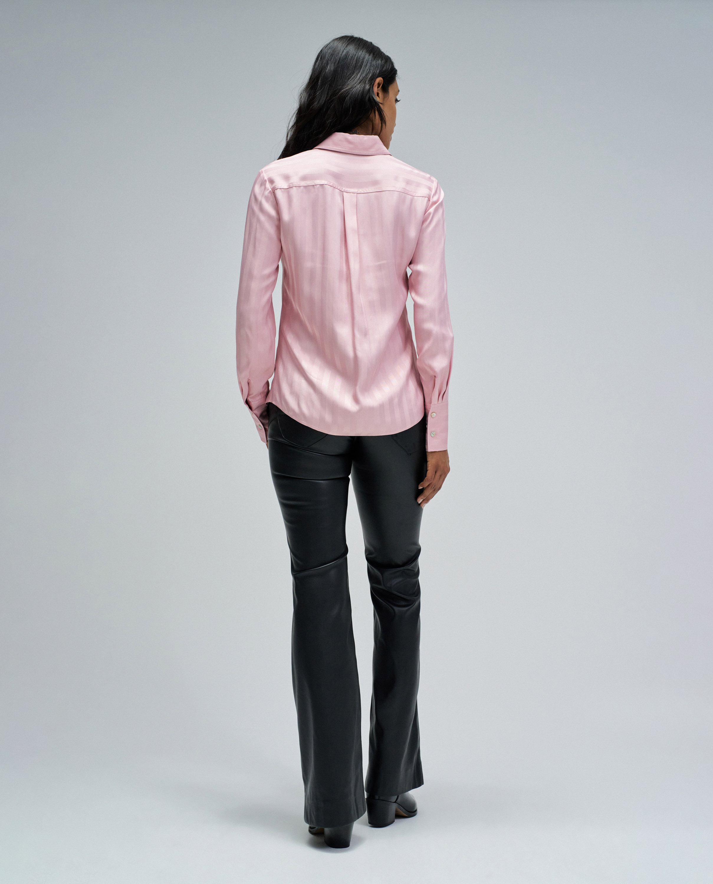 Camisa Acetinada Rosa-claro-3