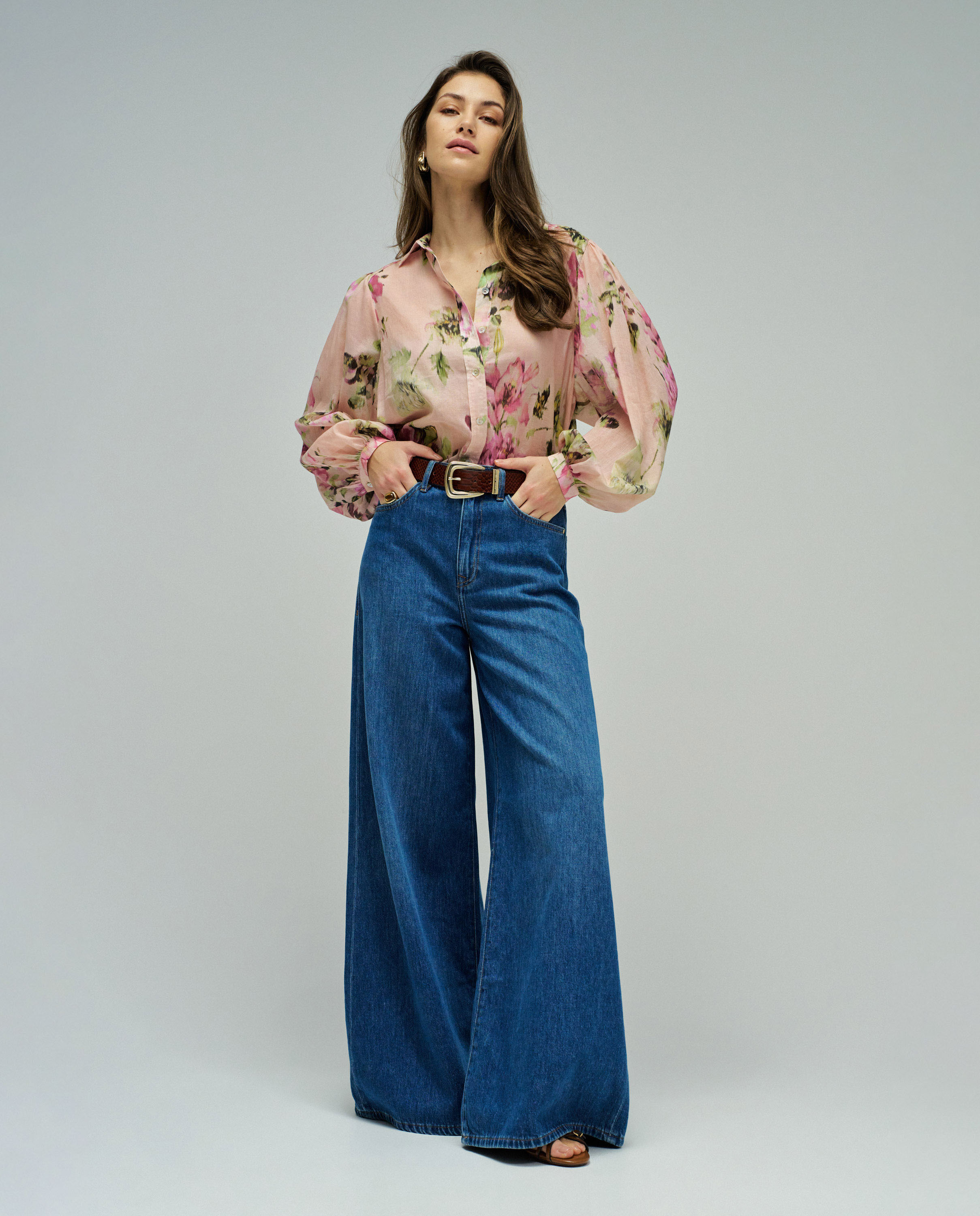 Imagem 0 de Jeans Largos