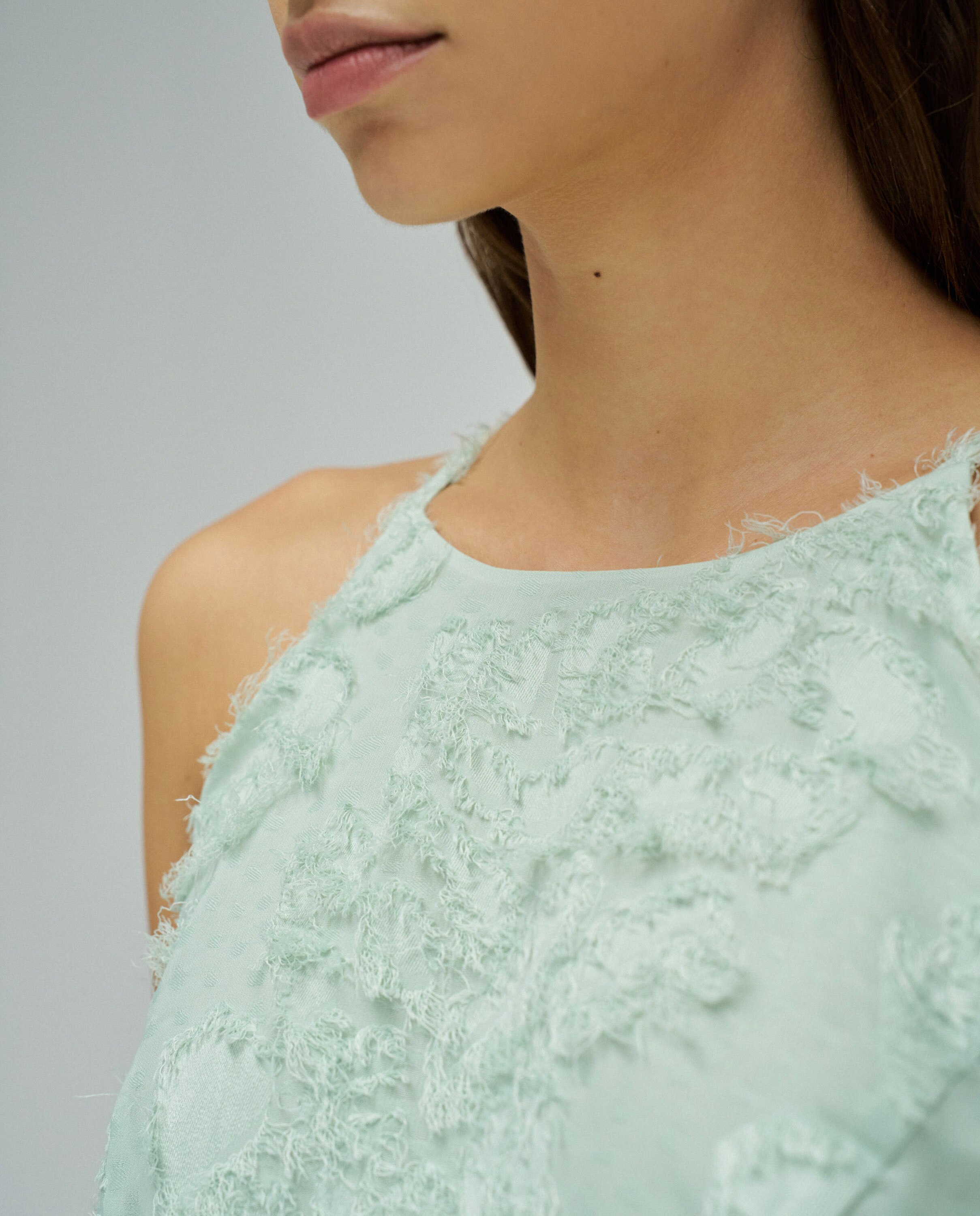 Vestido Midi Texturizado com Bordados Verde-menta-4