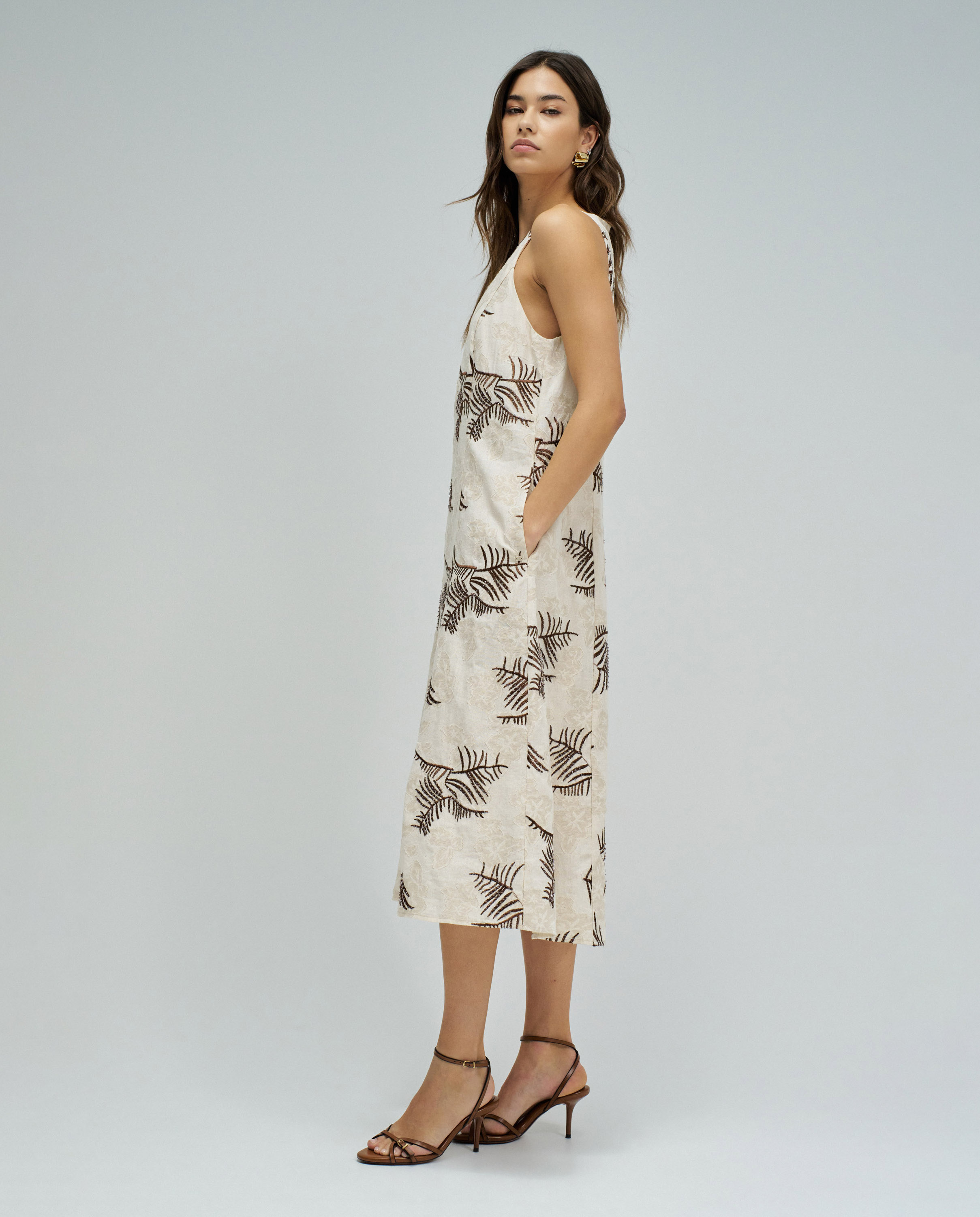 Vestido Midi Texturizado com Bordados Branco-2