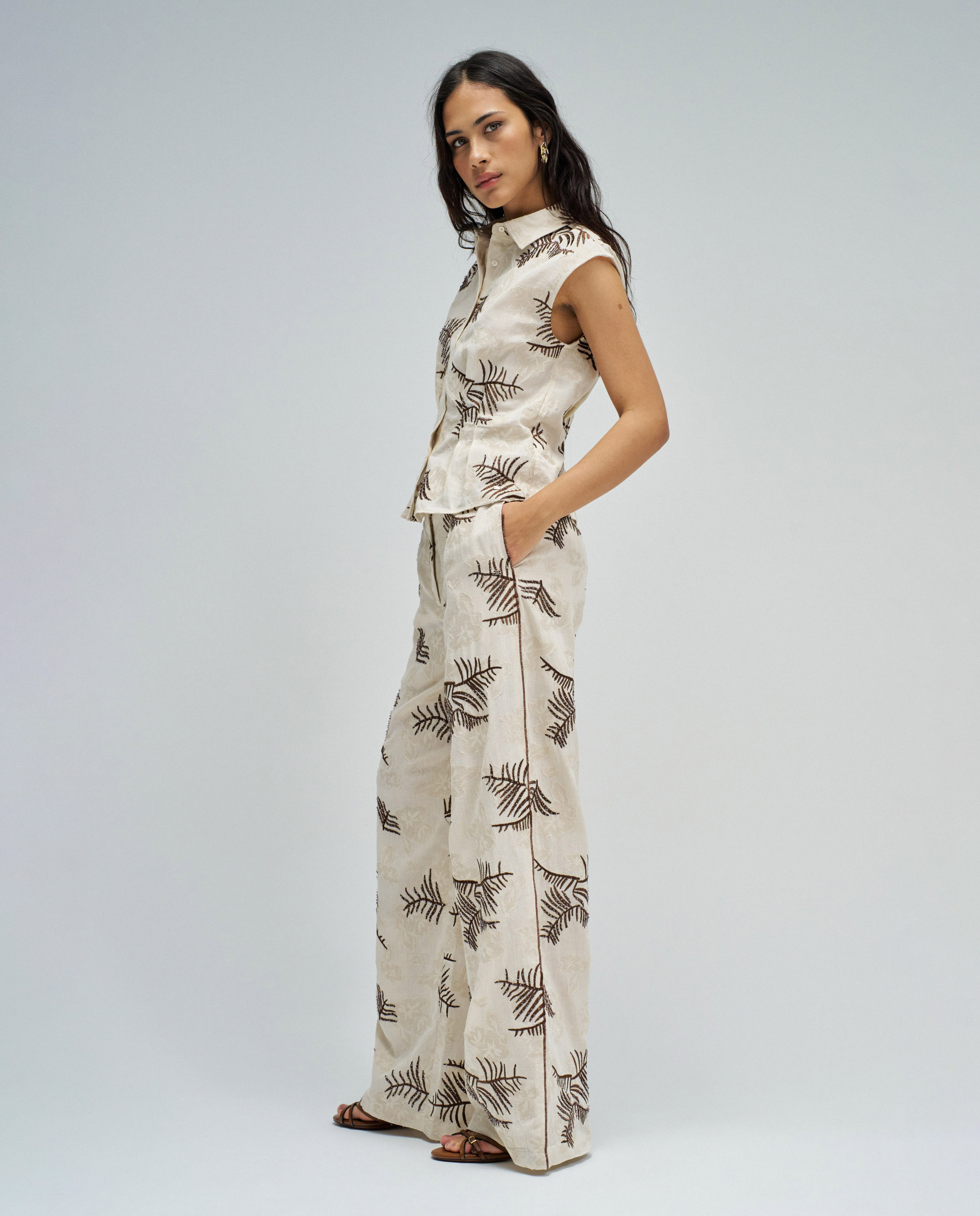 Camisa com Jacquard Branco-2