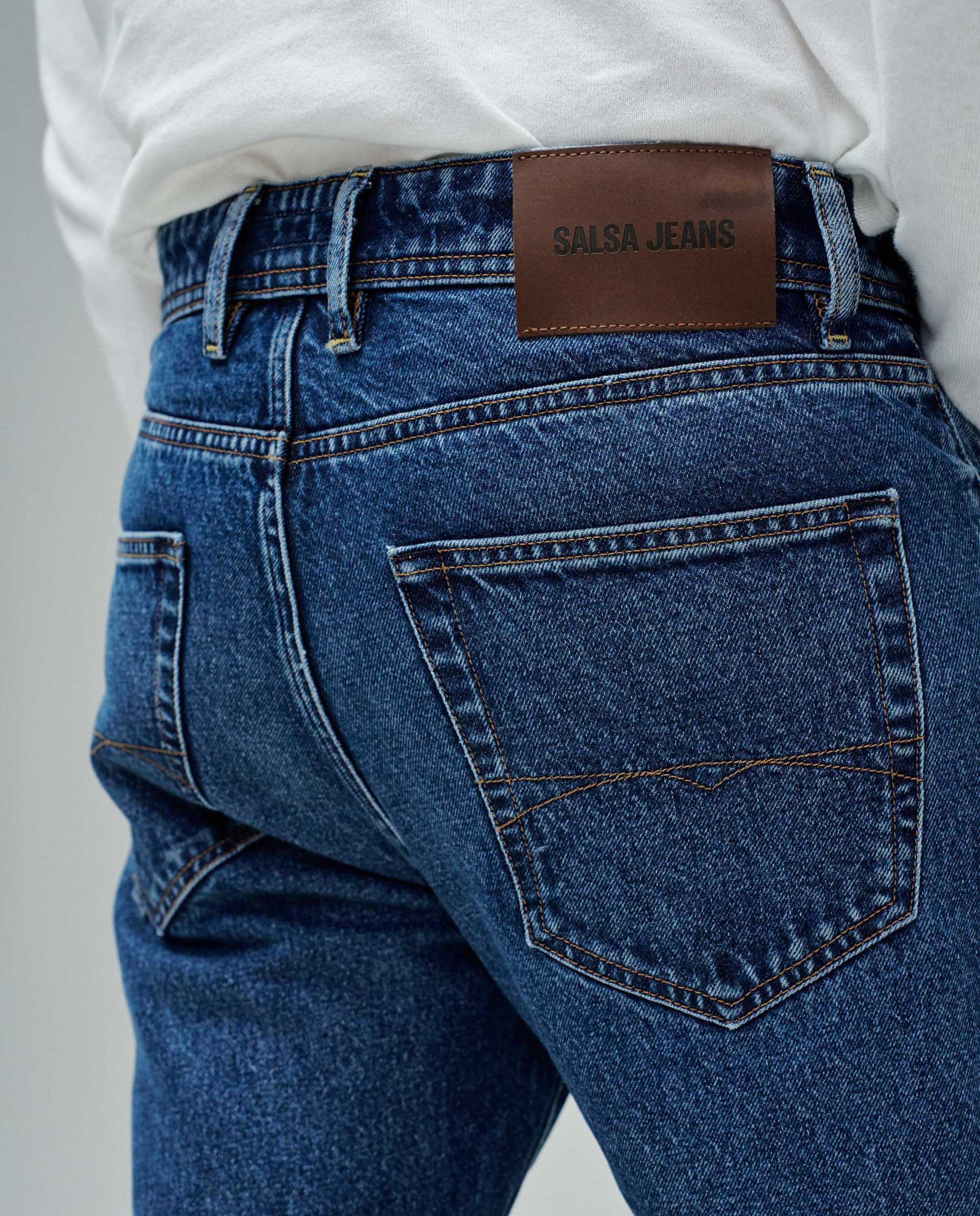 Jeans Straight com Corte a Direito Azul-4