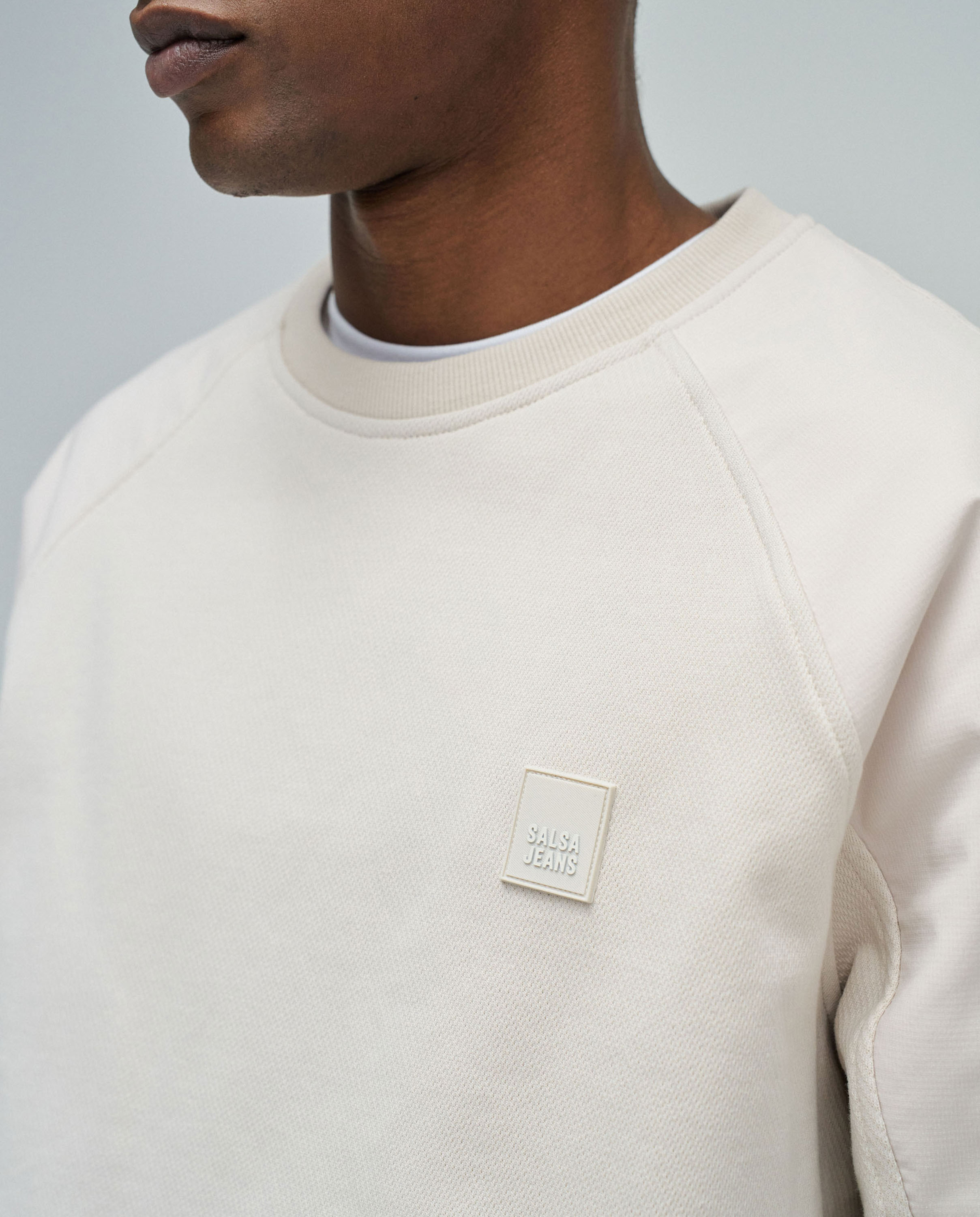 Sweatshirt com Branding sem Capuz Cru-4