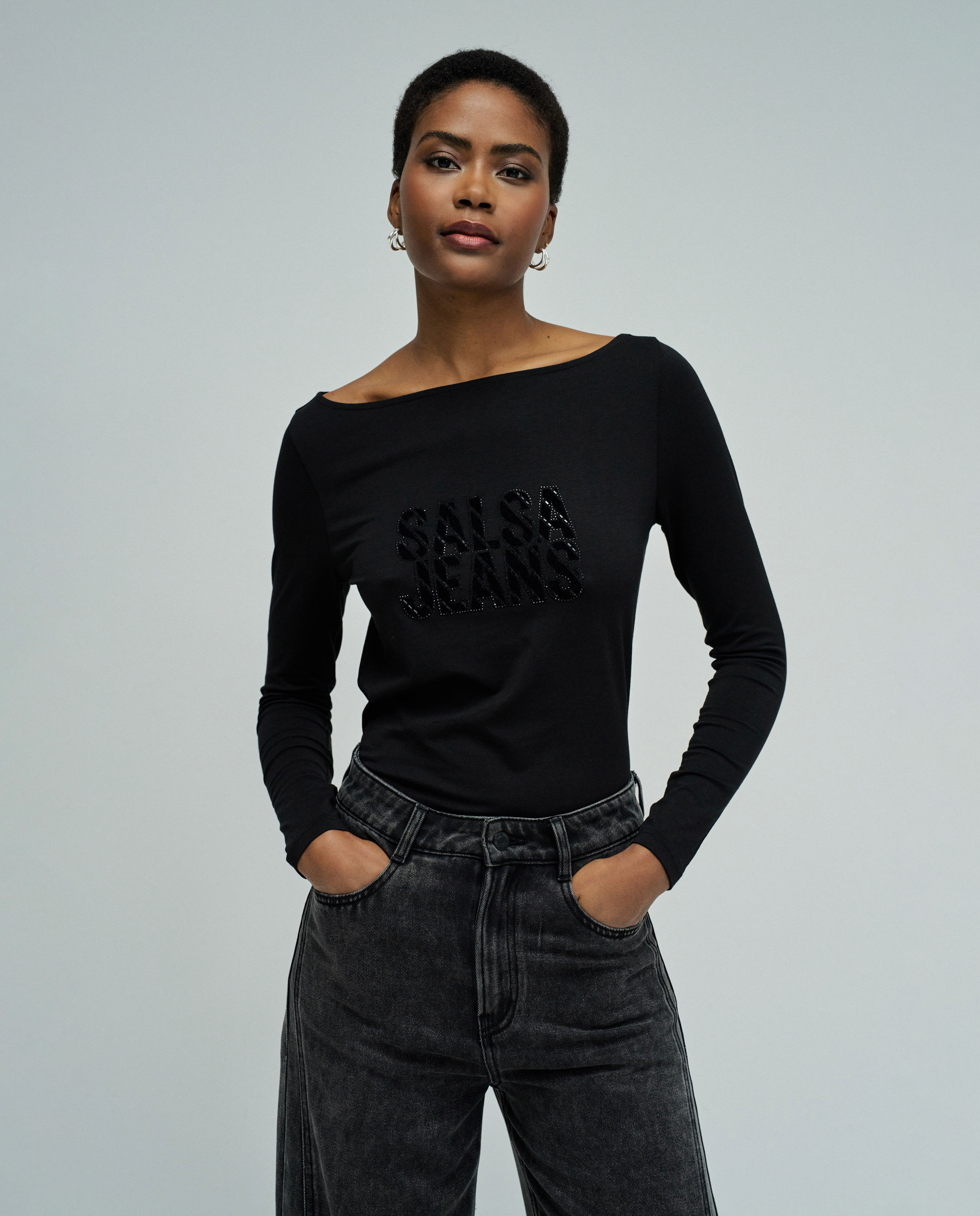 Blusa com Branding Preto-1