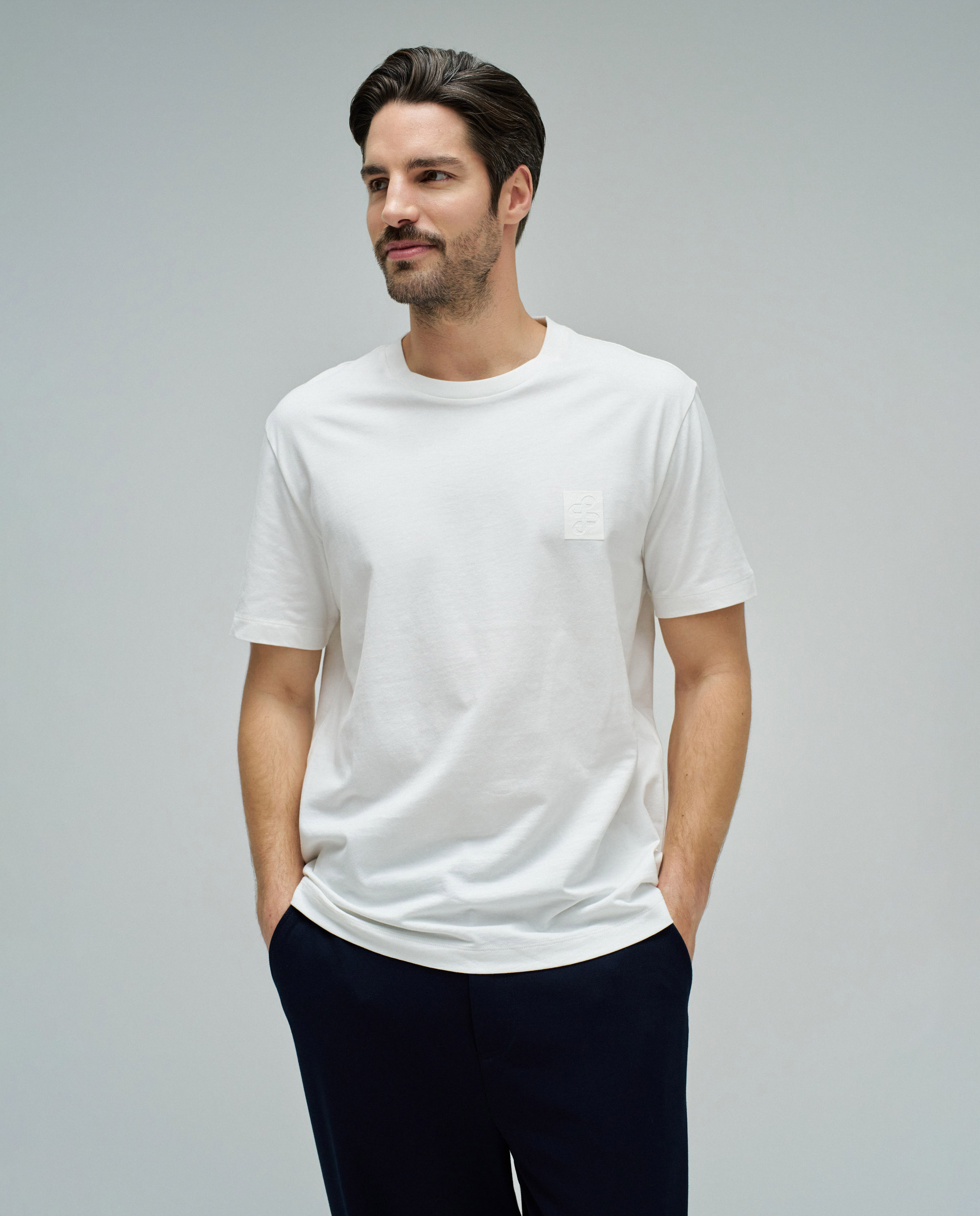 T-shirt com Branding de Ajuste Regular Natural-1