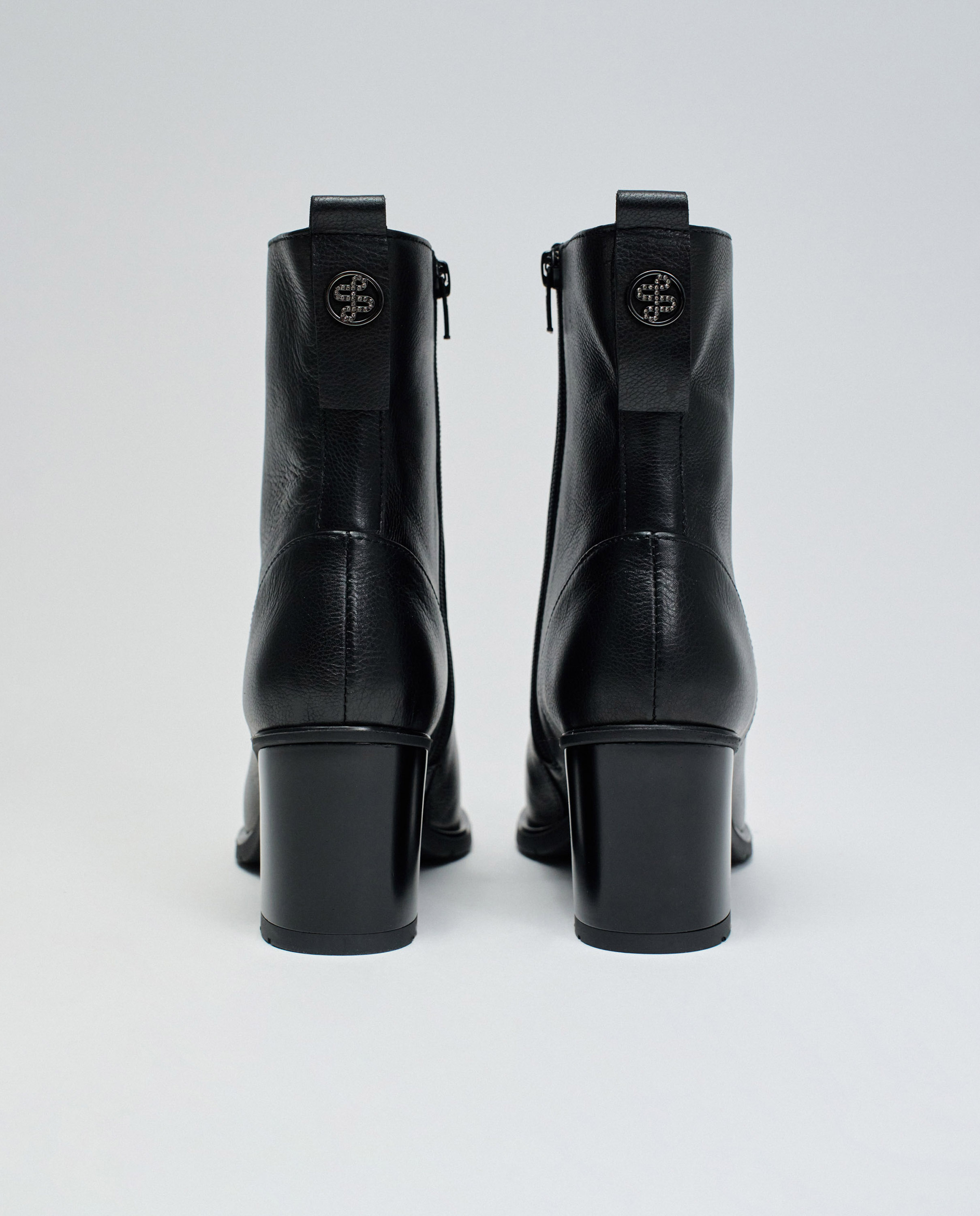 Botas de Pele Preto-4