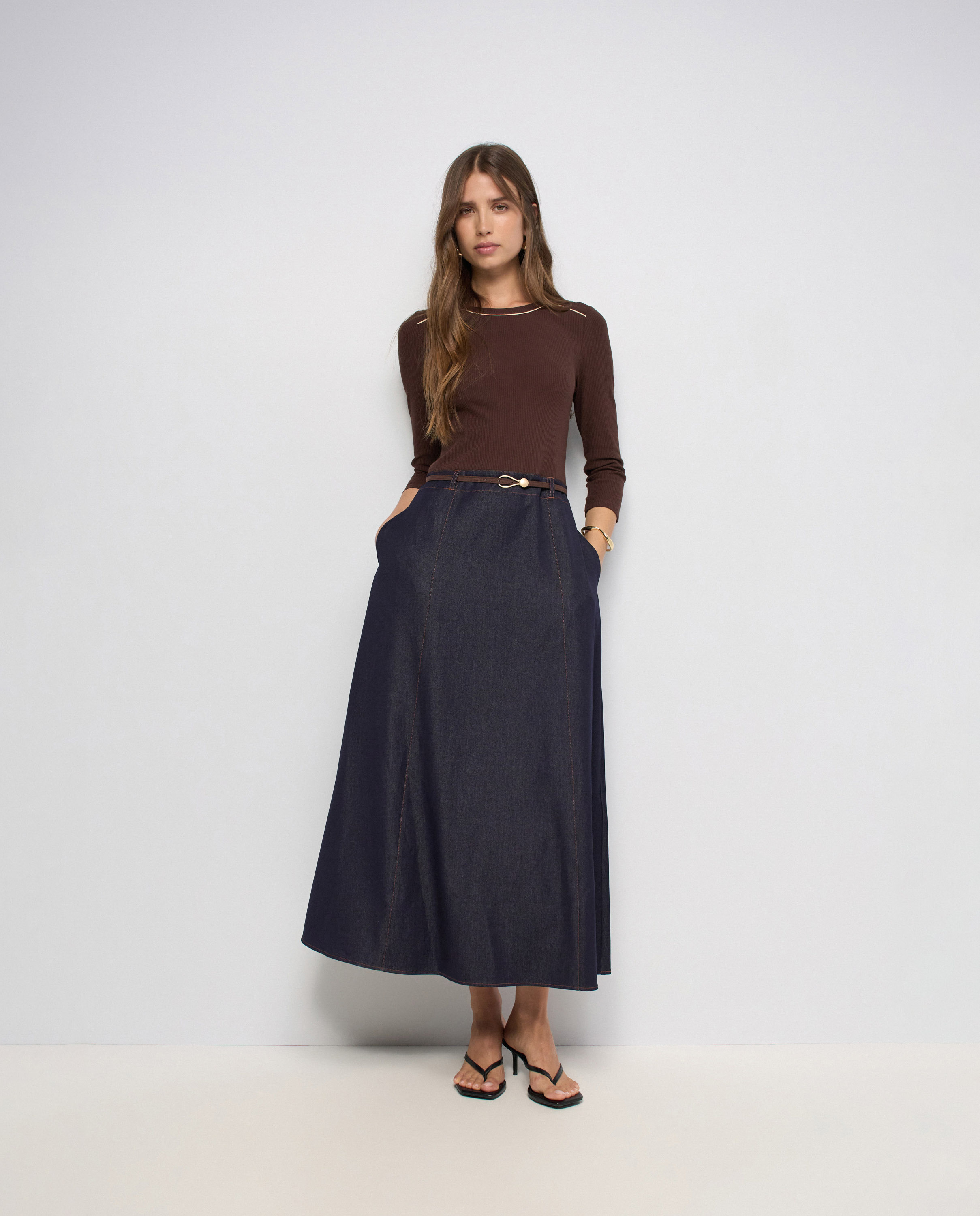 Imagem 0 de Vestido Midi com Mistura de Materiais