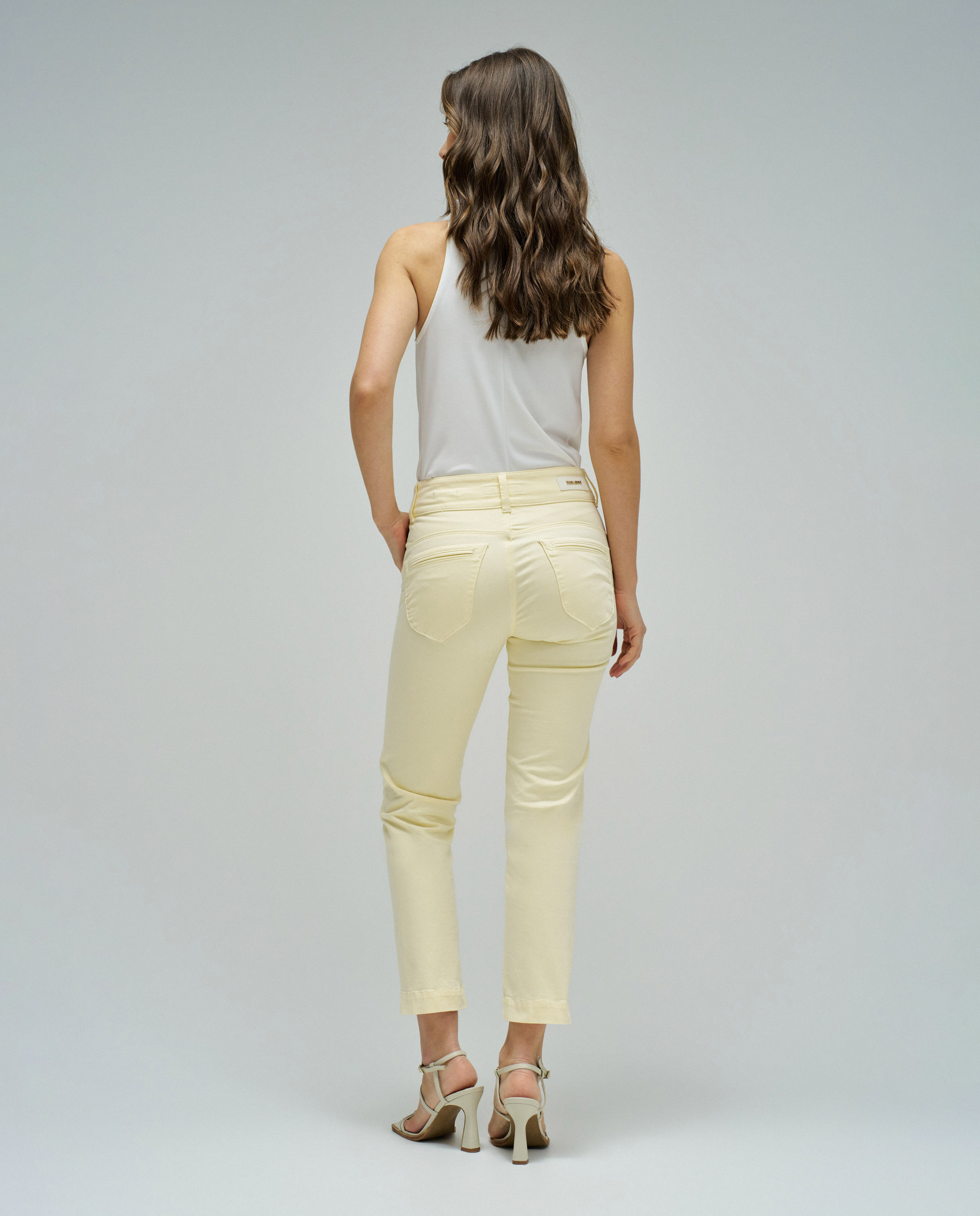 Jeans Secret Calças Chino Push In Cropped Slim Amarelo-3